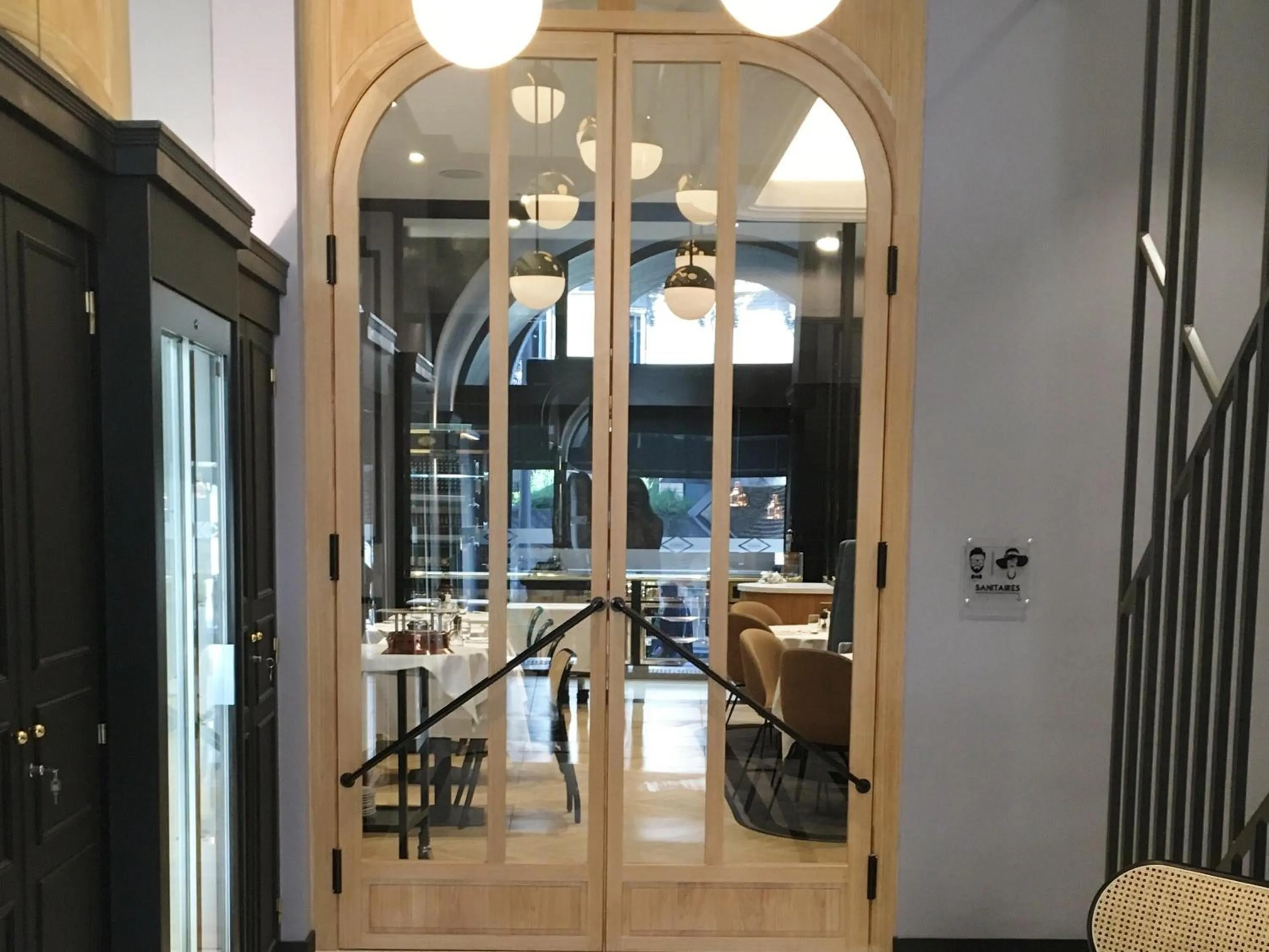 Restaurant/places to eat in ibis Styles Dijon Central