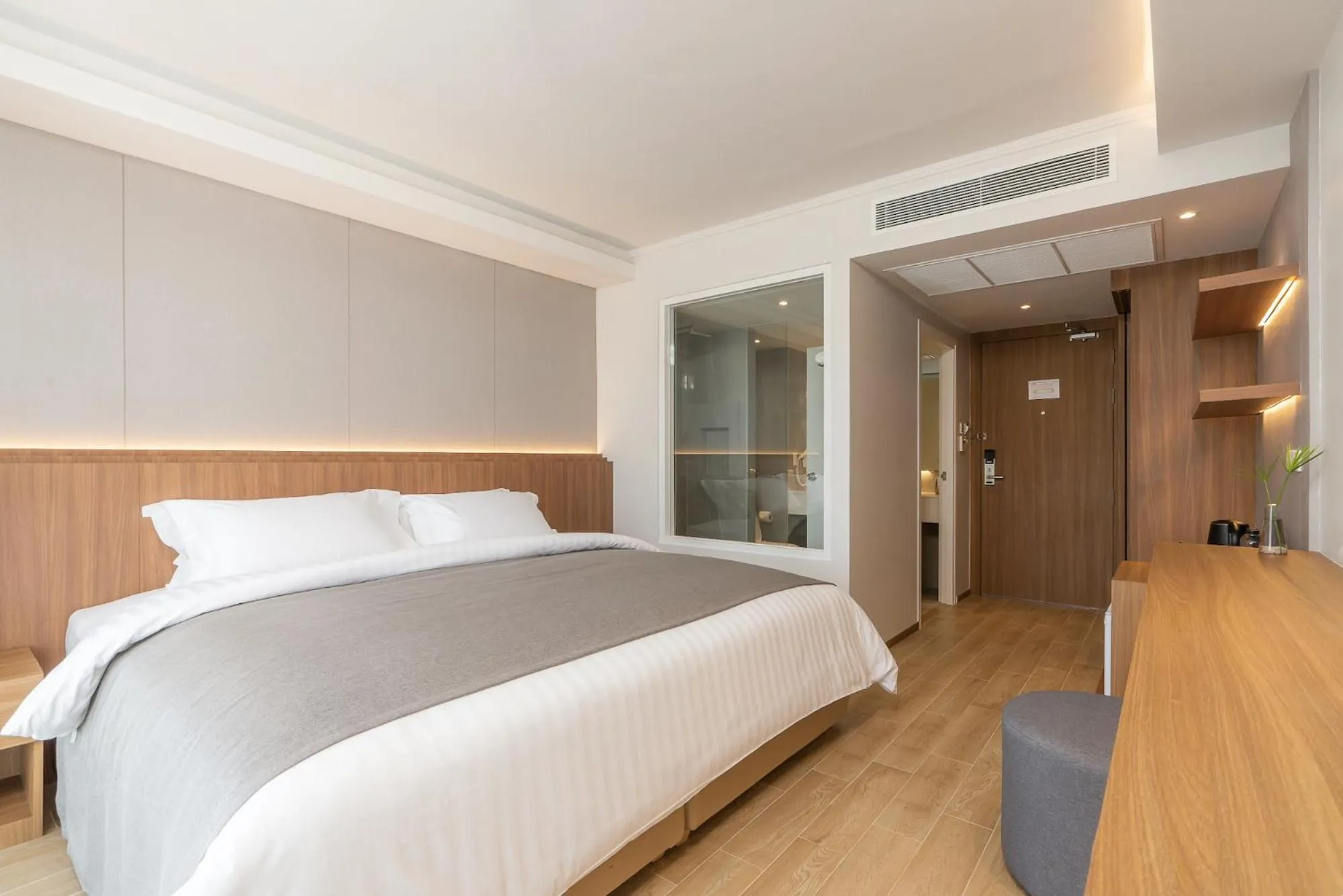 Bed in Shambhala Hotel Pattaya