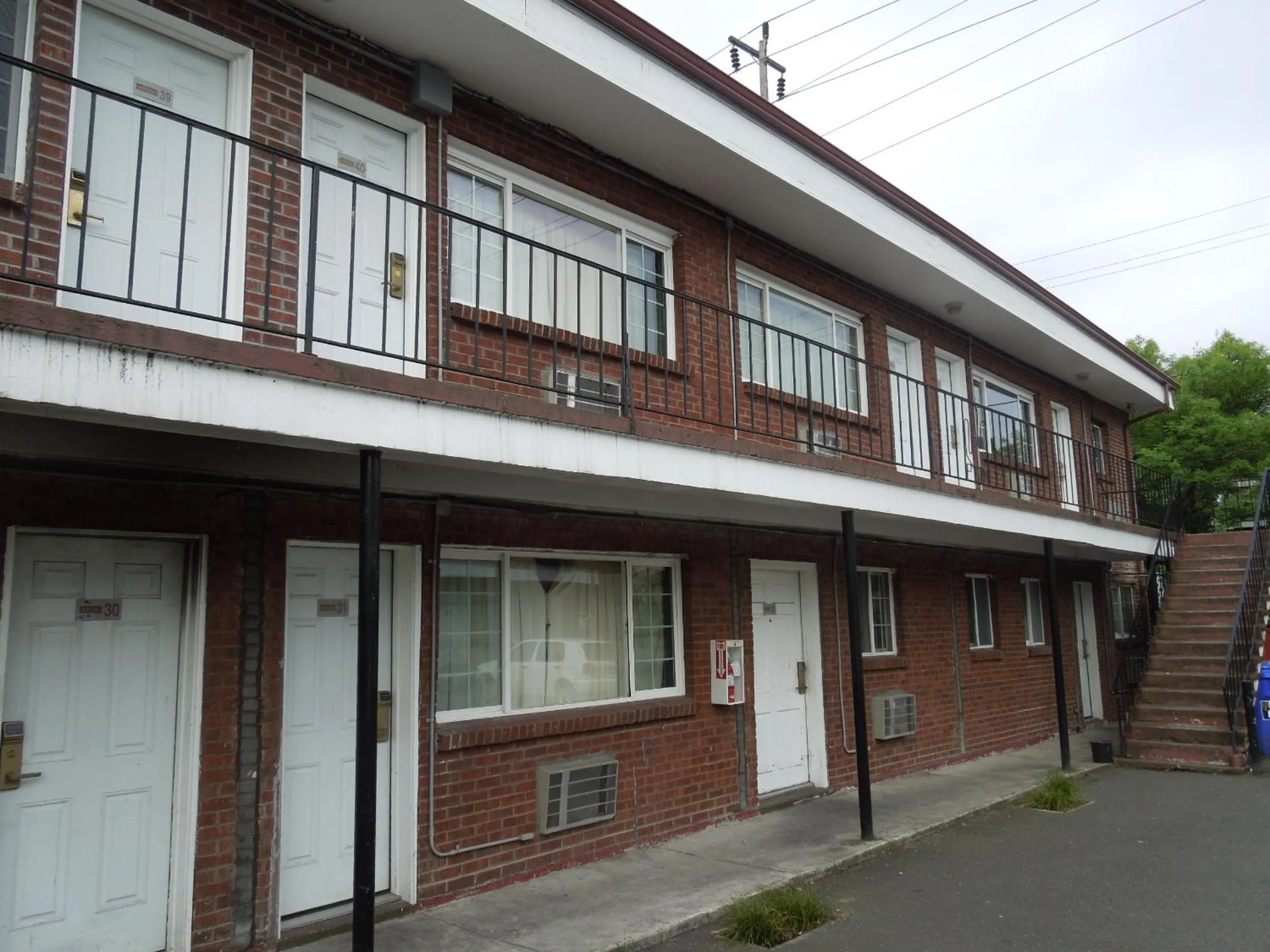 Property building in Portland Pensione