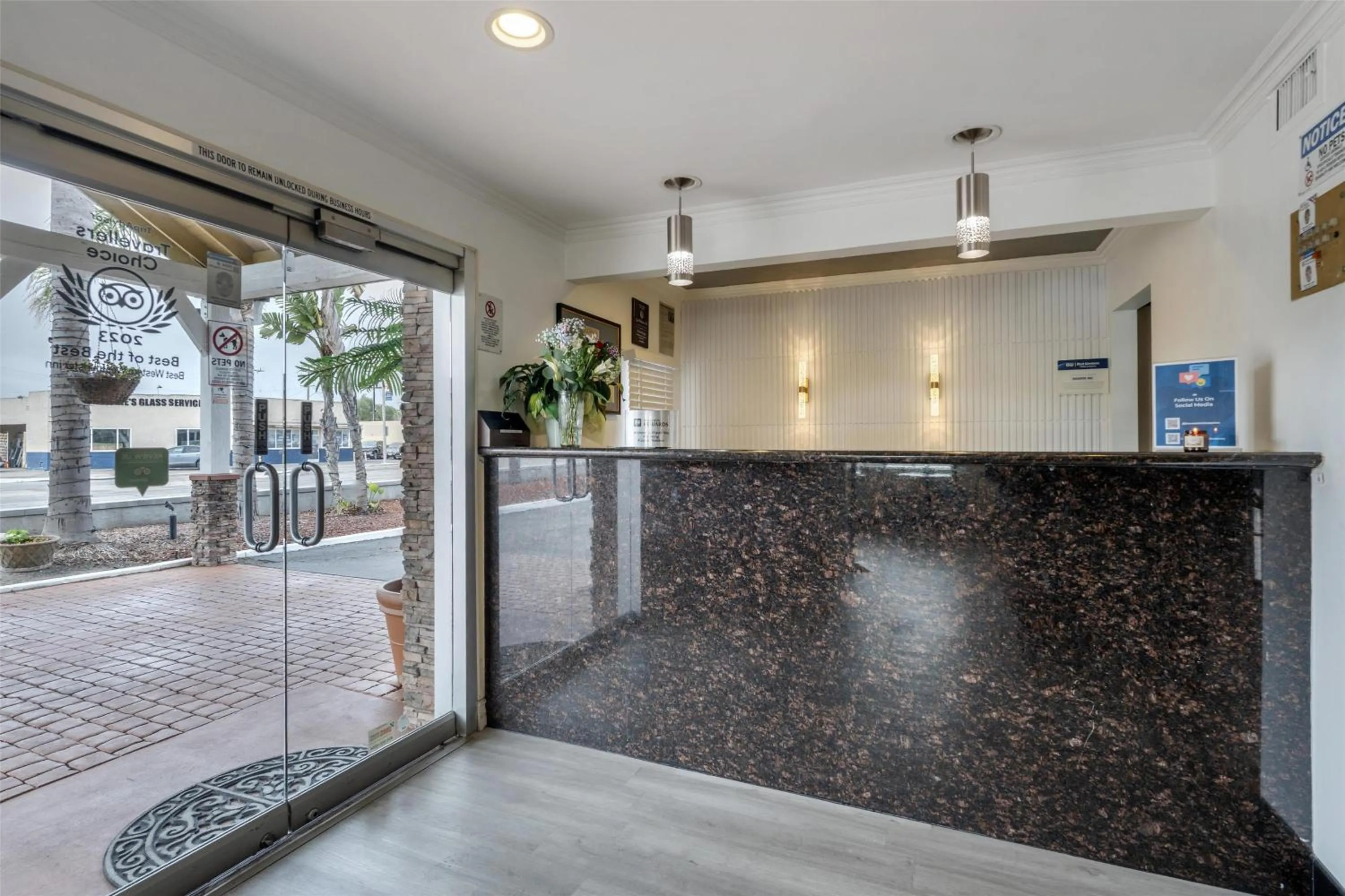 Lobby or reception in Best Western Westminster Inn