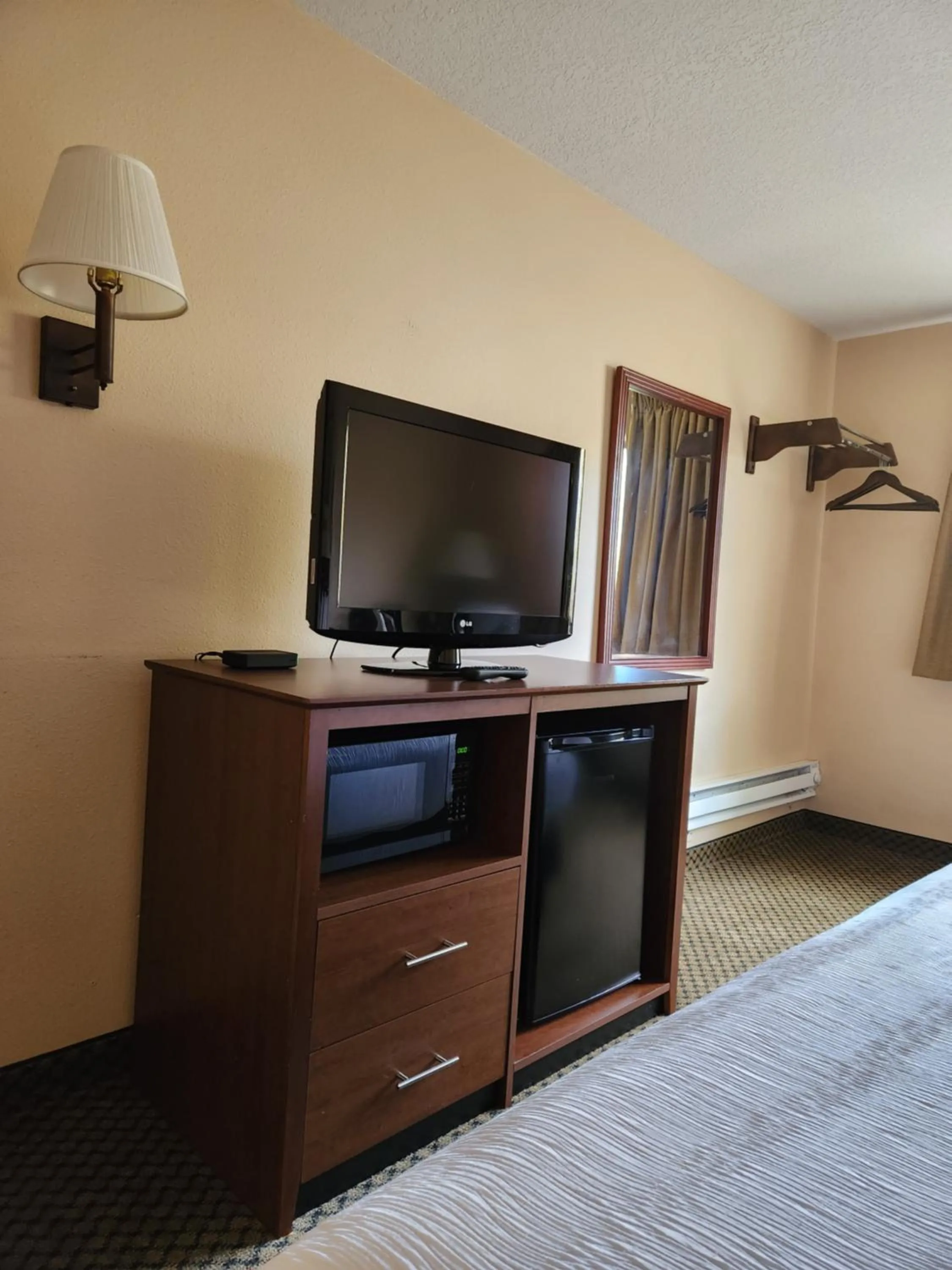 minibar in Luxury Inn & Suites