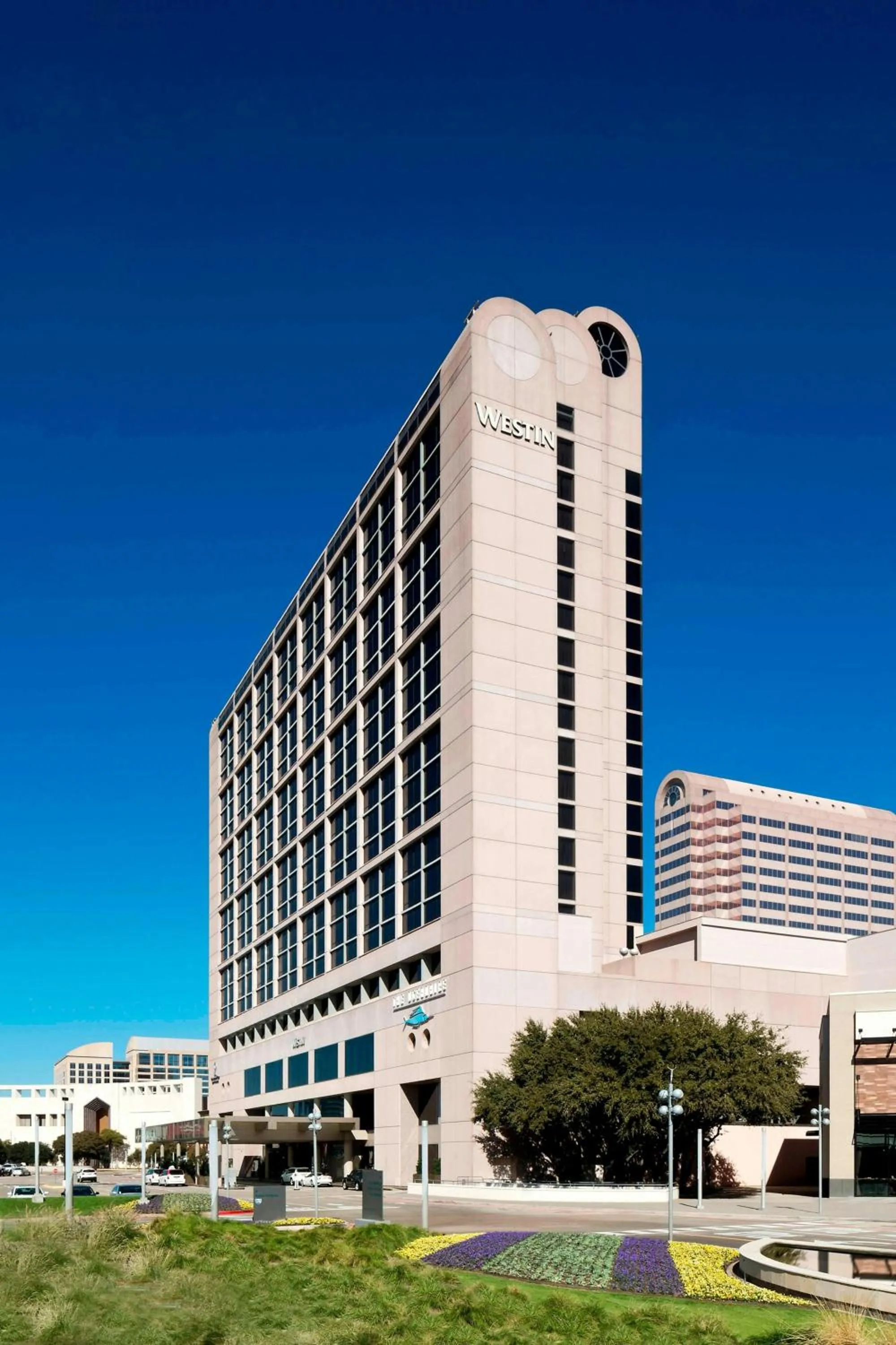 Property building in The Westin Galleria Dallas