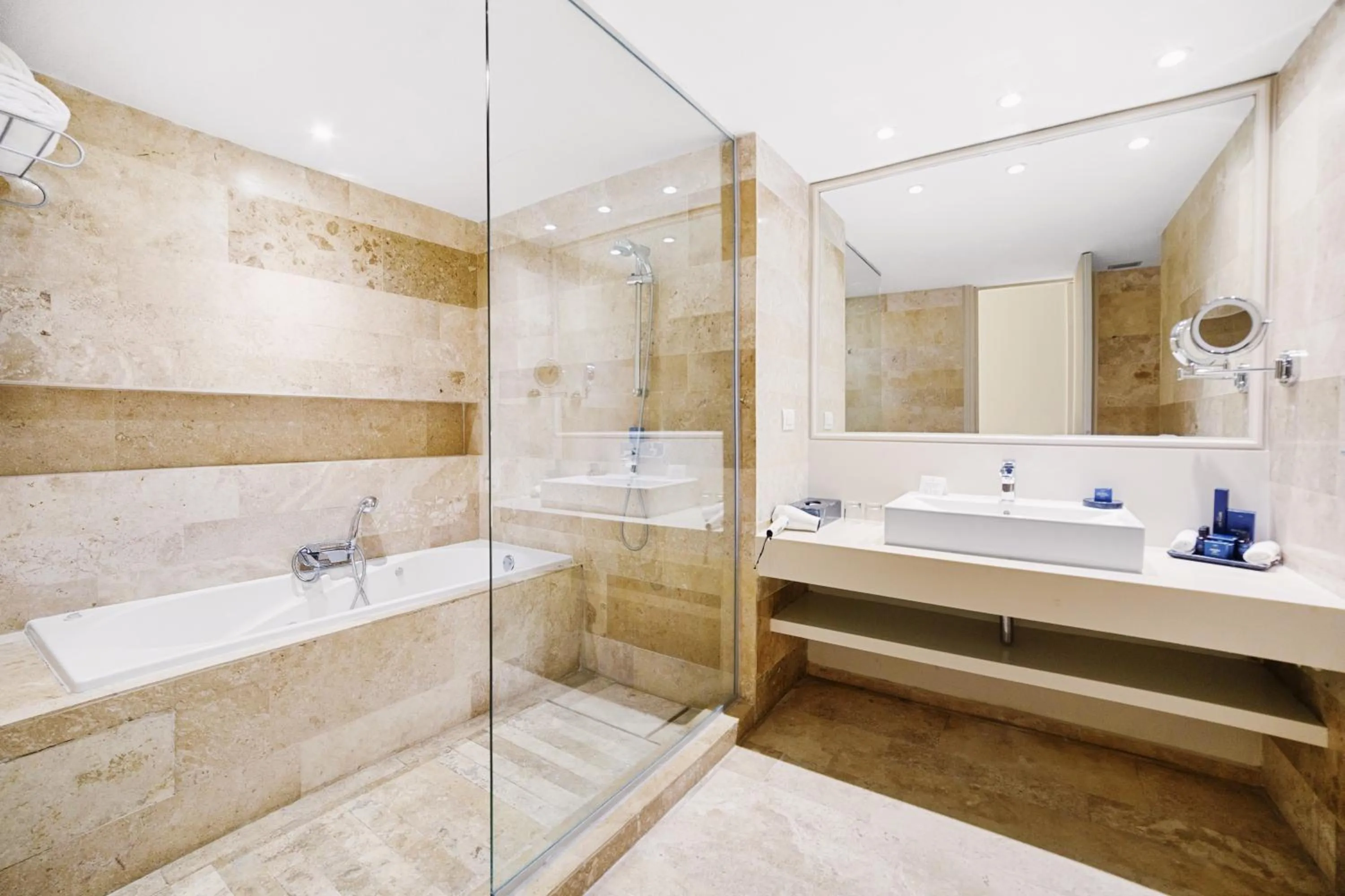 Bathroom in Privilege Aluxes Adults Only