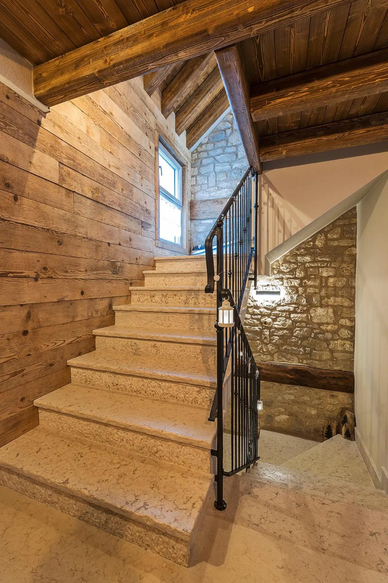 Decorative detail in Malga Laben