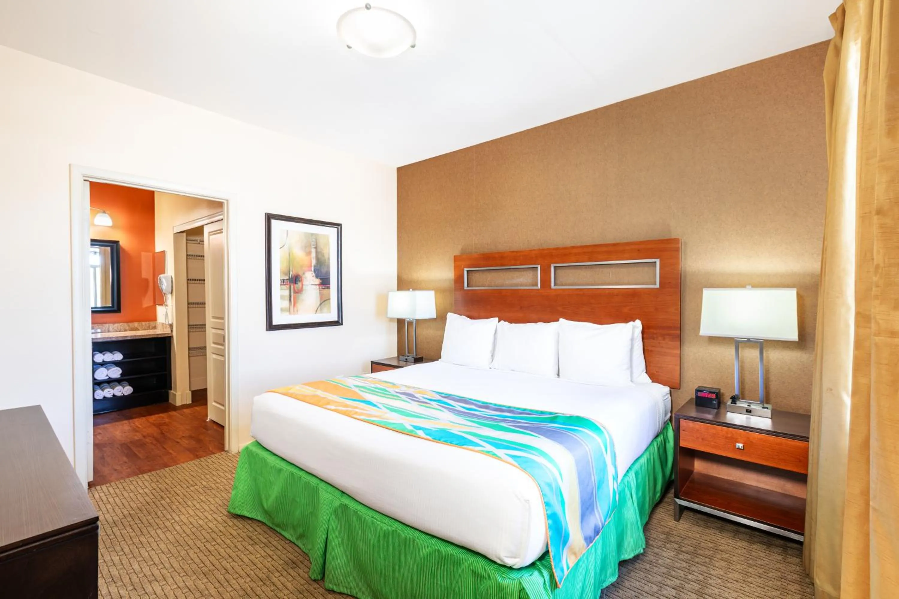 Bedroom, Bed in The Cliffs at Peace Canyon