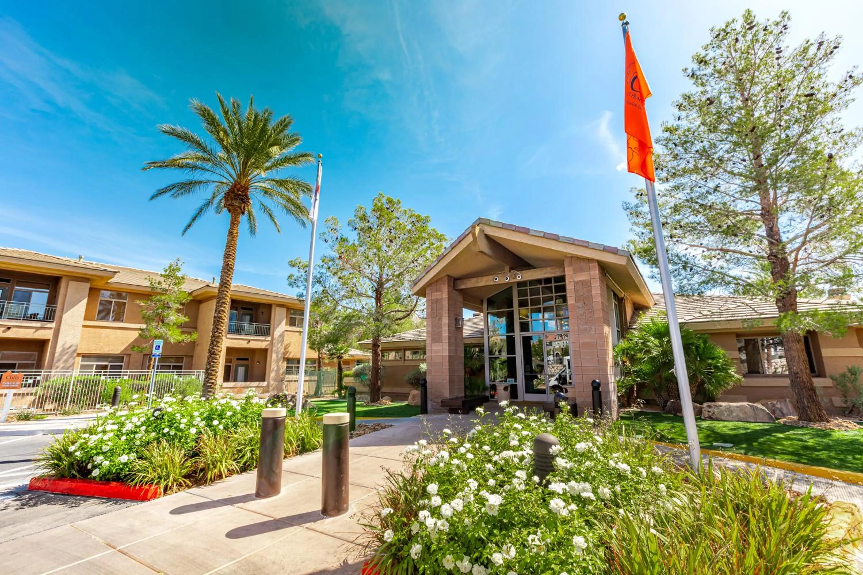 Facade/entrance in The Cliffs at Peace Canyon