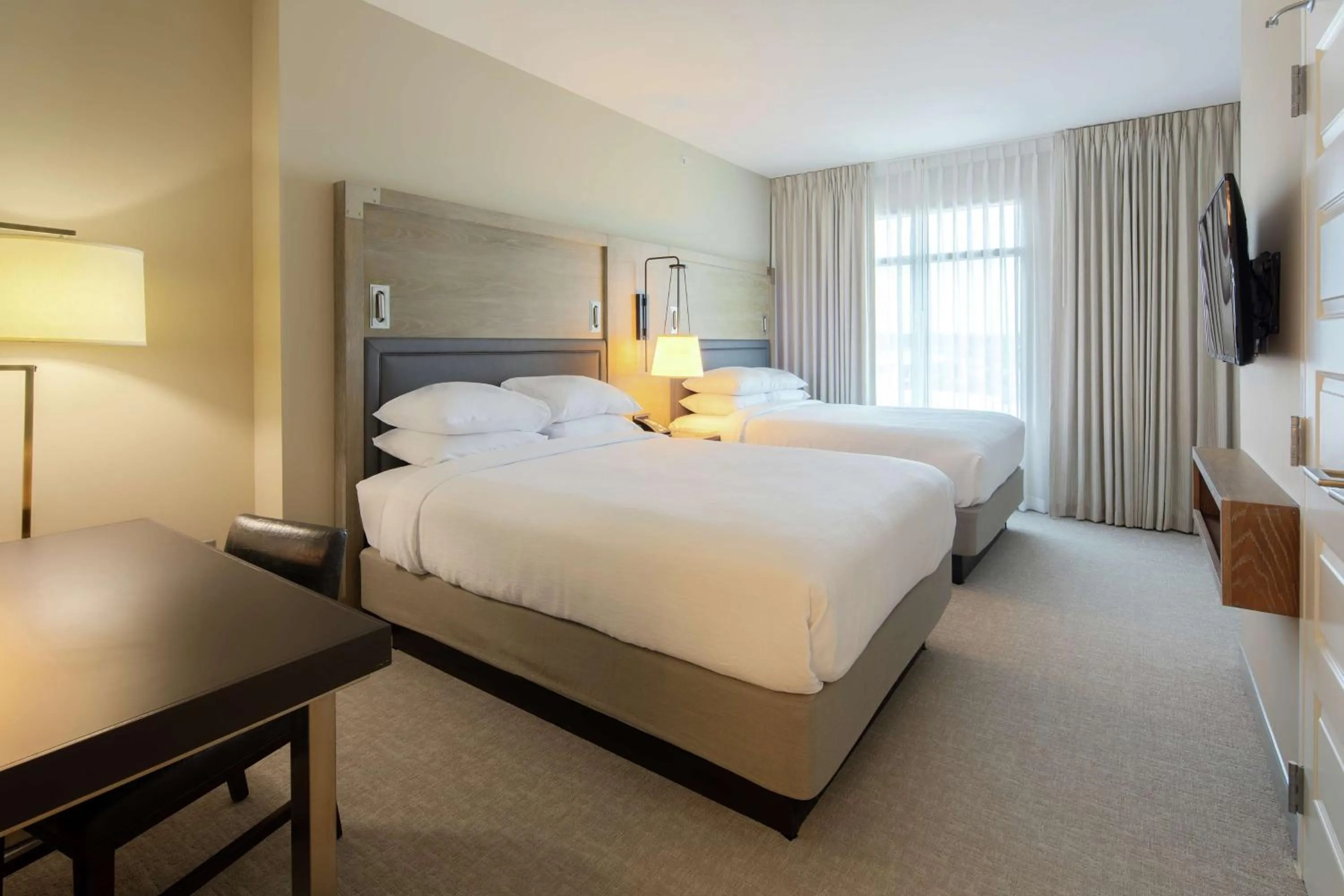 Bedroom, Bed in Embassy Suites St Augustine Beach Oceanfront Resort