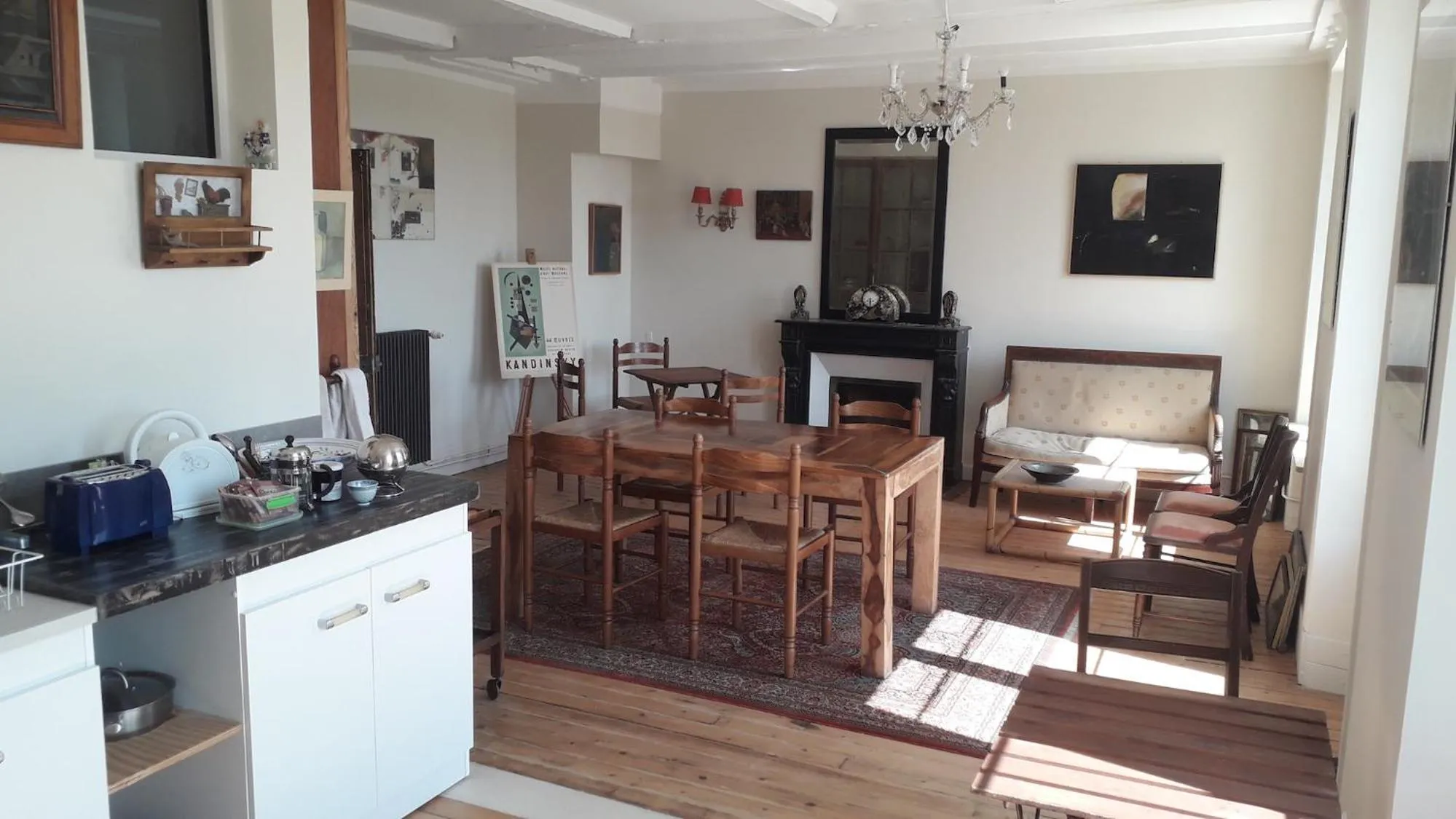 Dining area in Grand-Varennes