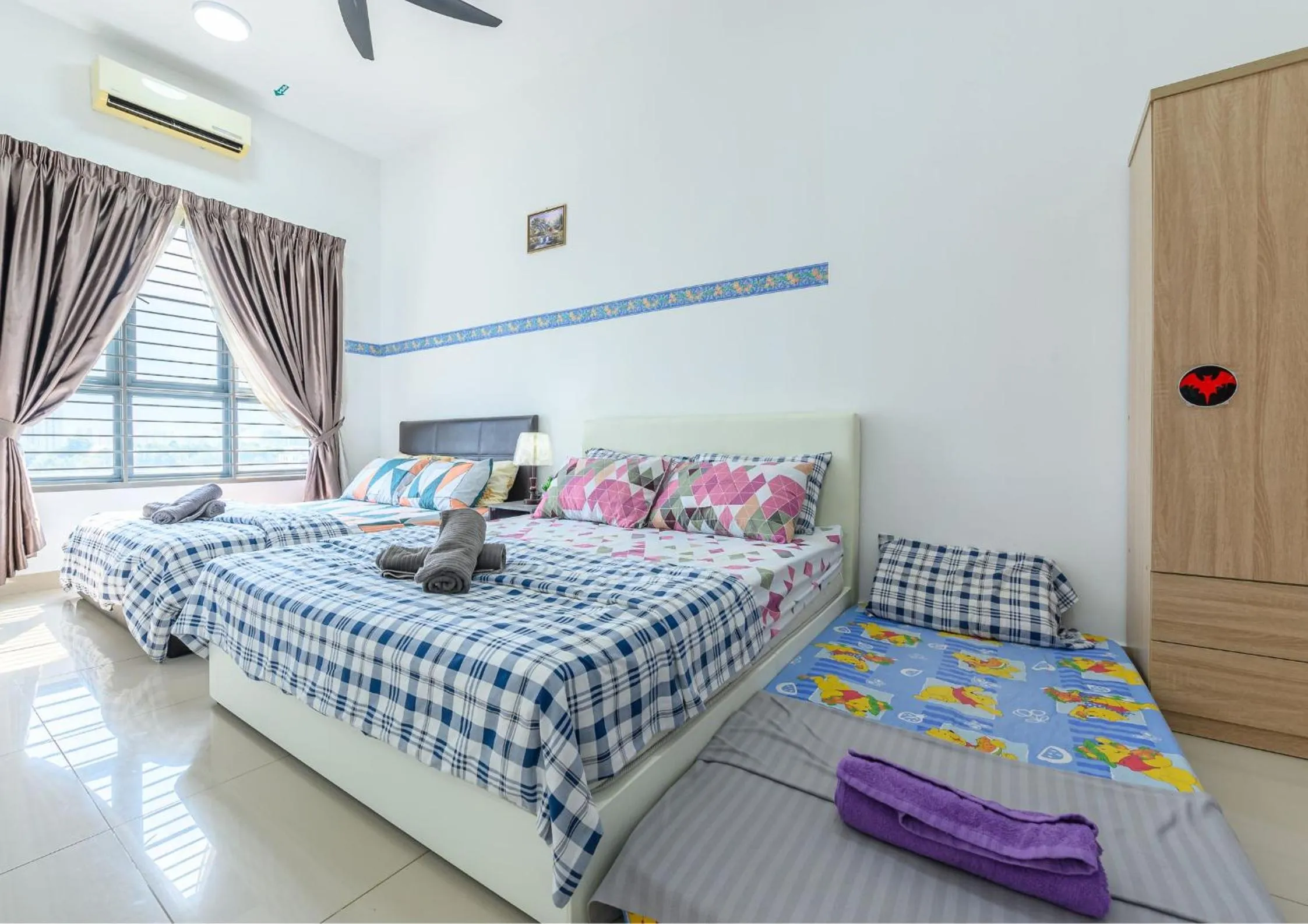 Bed in Cozy Park View Stay Above DPulze Mall #DP1