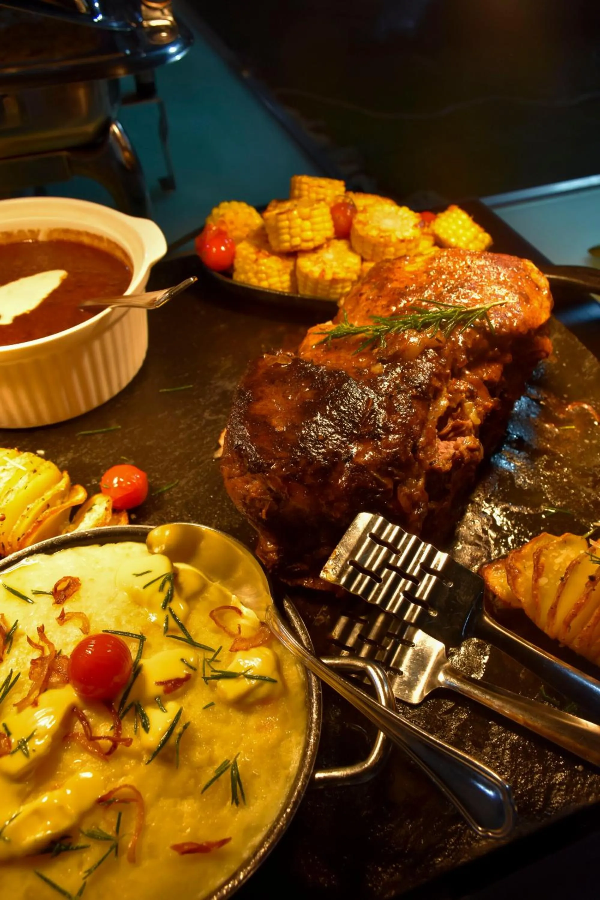 Food and drinks in Montrose - A Mayfair Collection Hotel