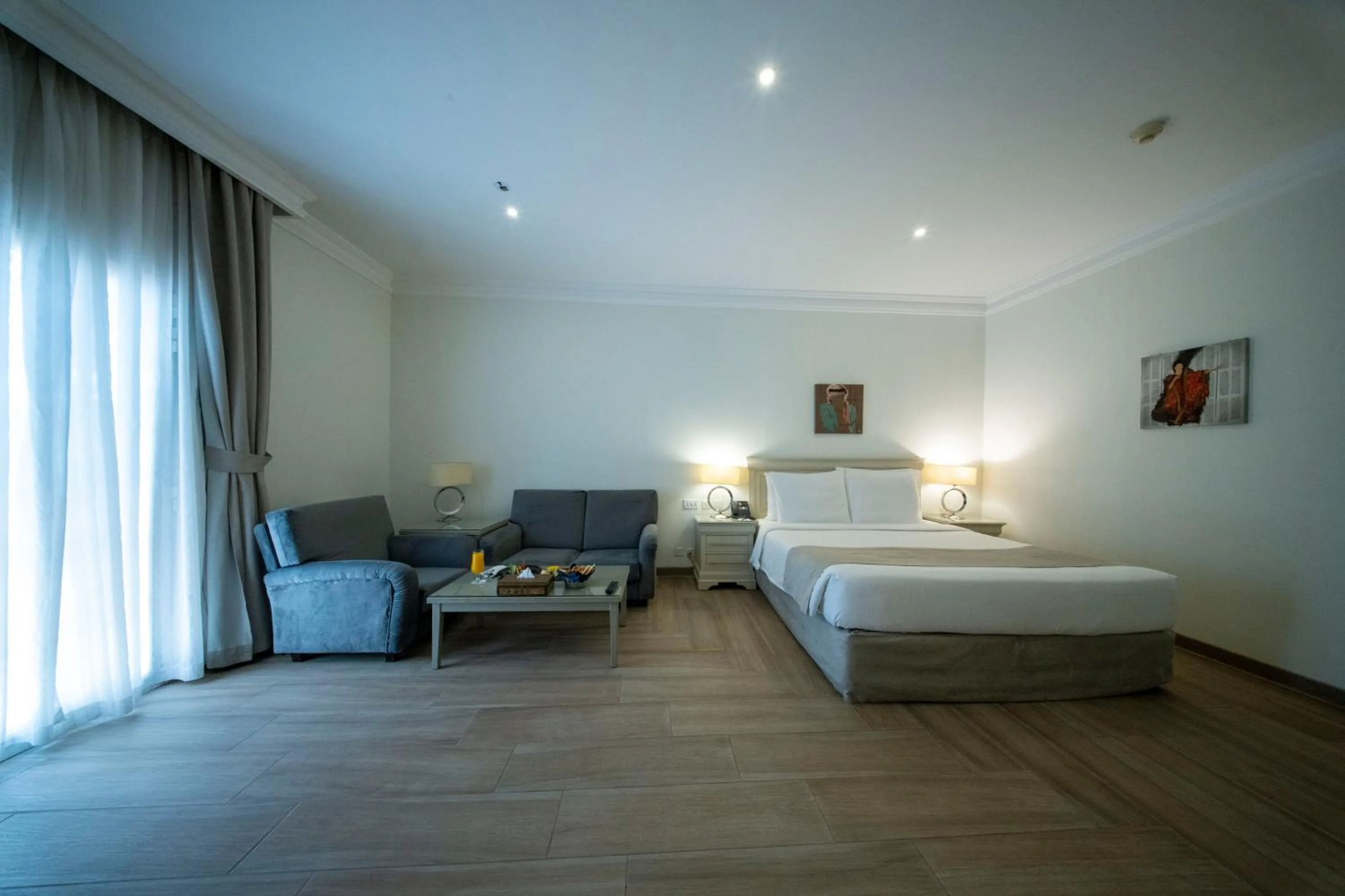 Bedroom, Bed in Montrose - A Mayfair Collection Hotel