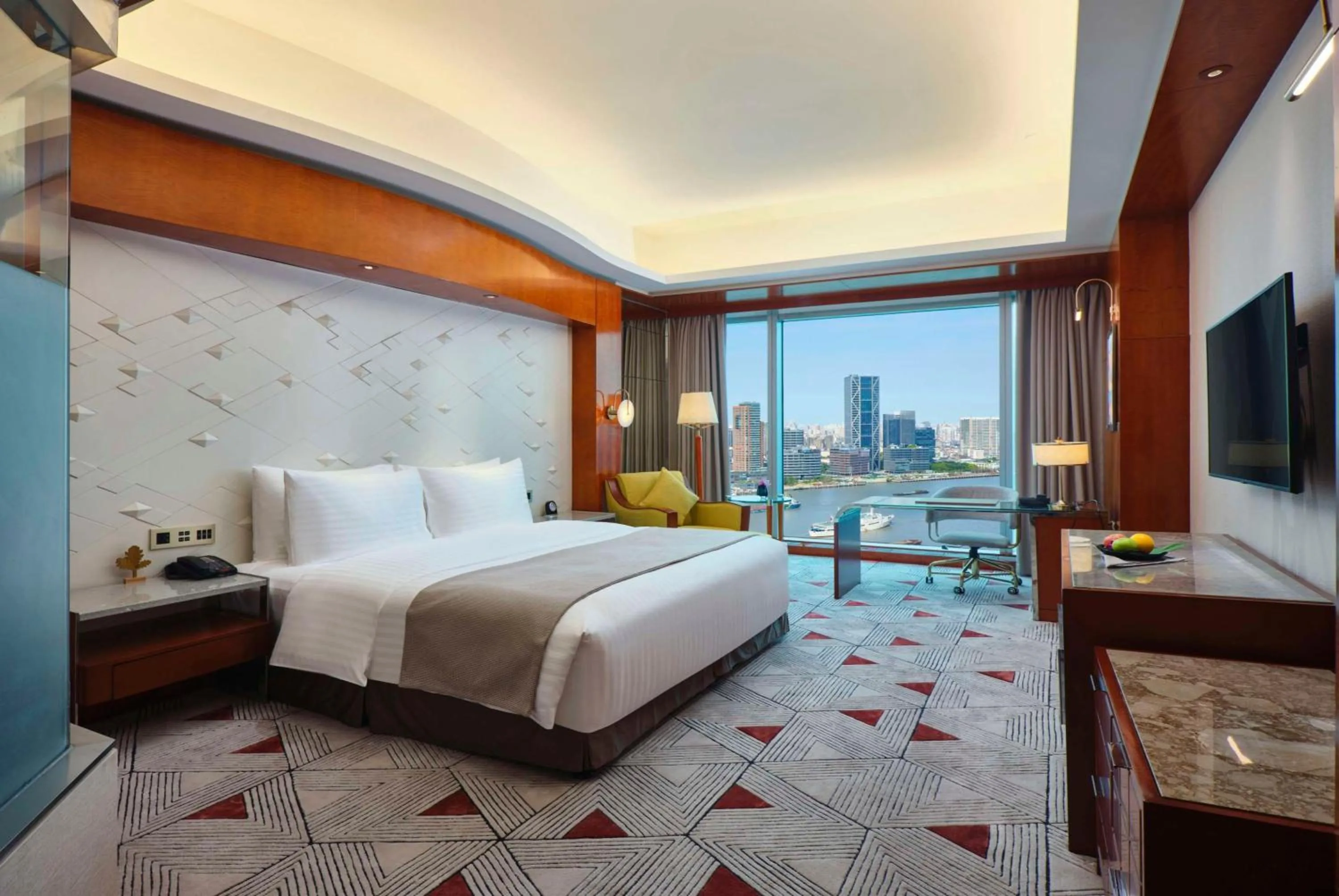 Bedroom in Grand Kempinski Hotel Shanghai