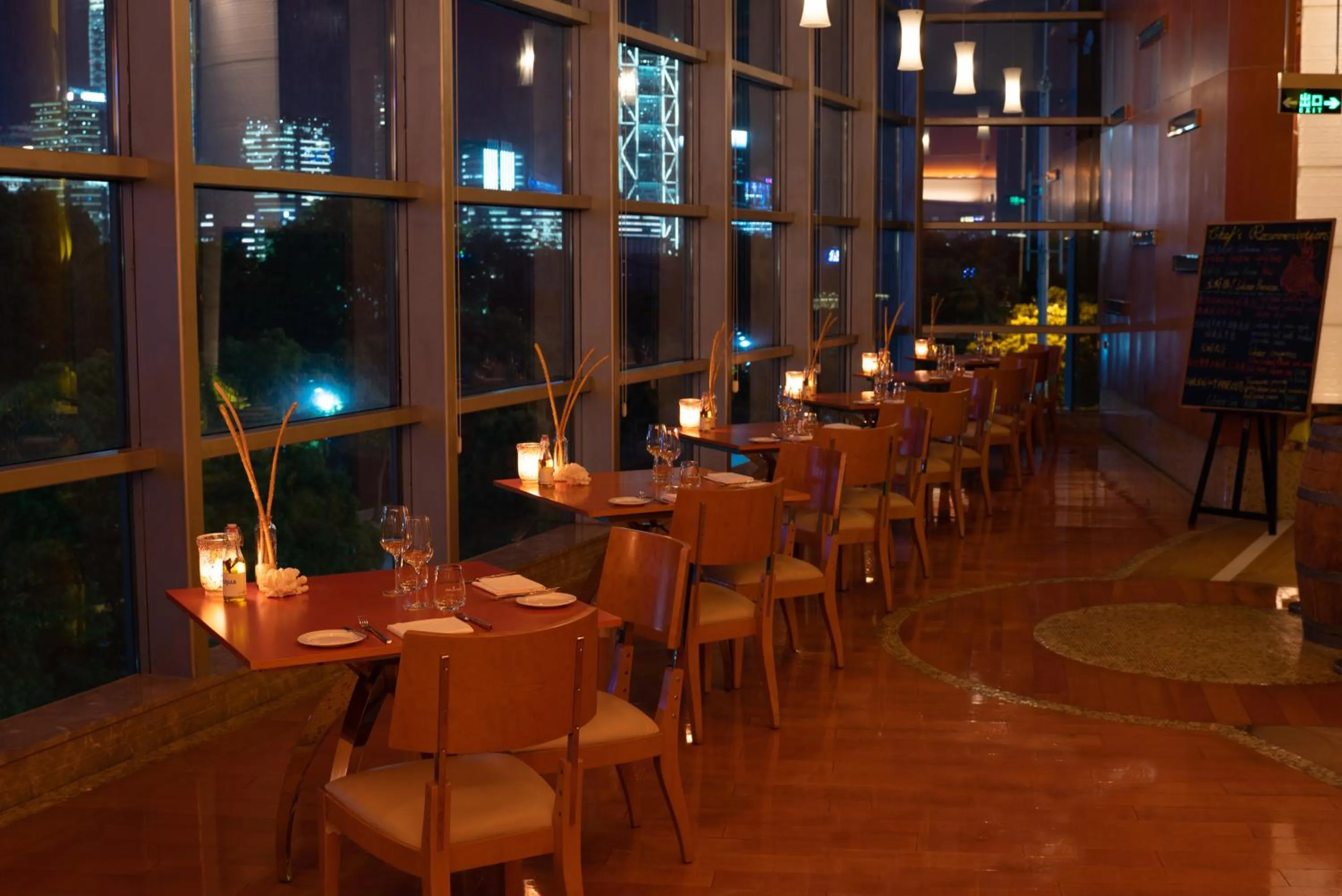 Restaurant/Places to Eat in Grand Kempinski Hotel Shanghai