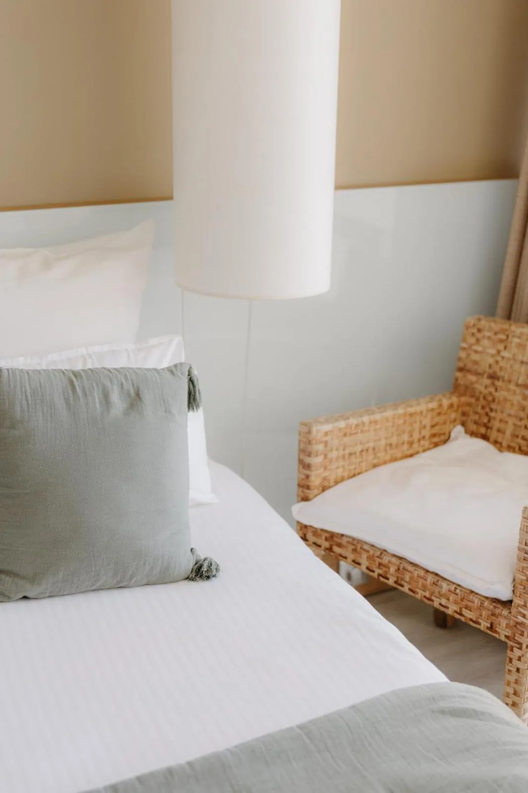 Bed in Hôtel Les Corallines - Thalasso & Resort