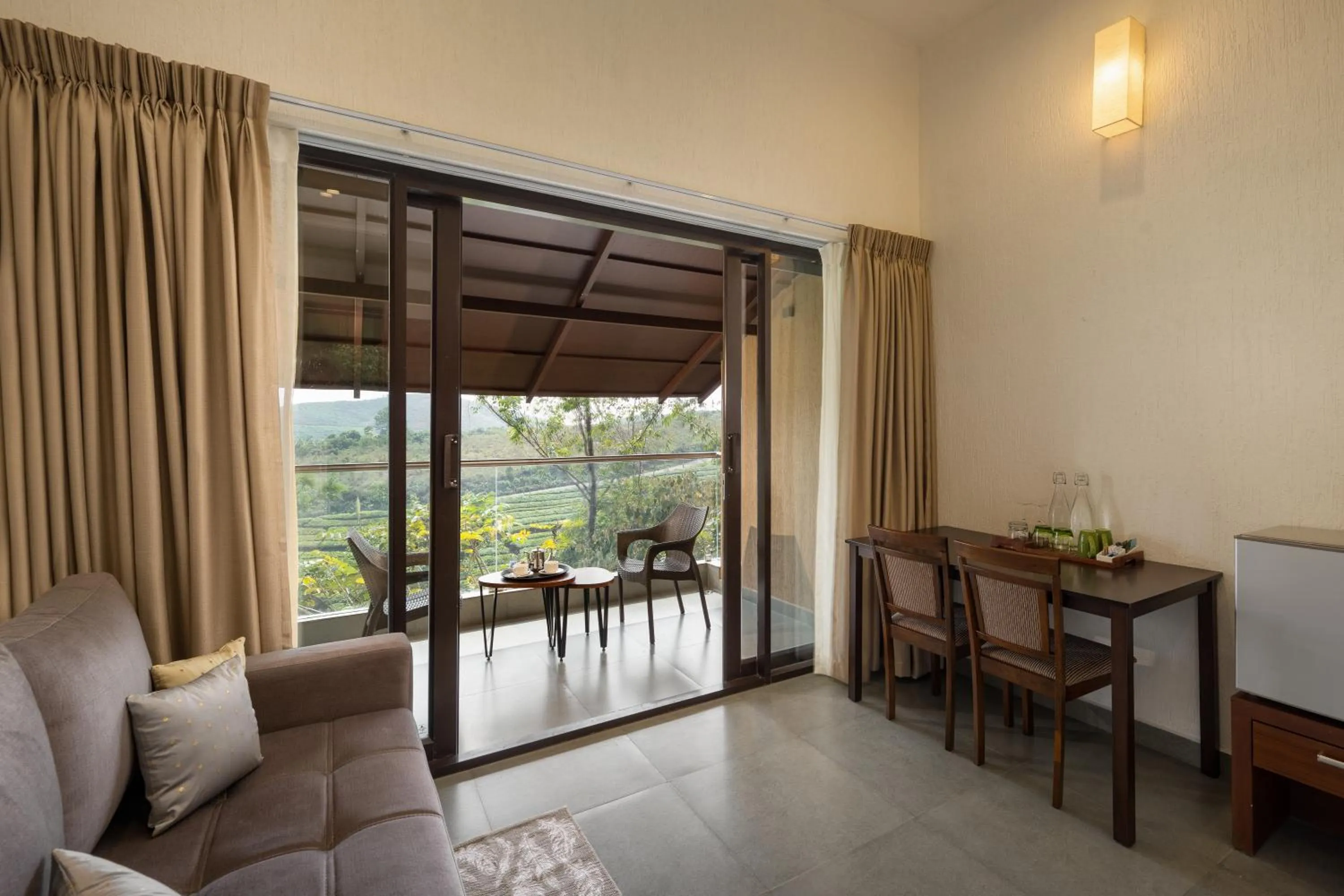 Balcony/Terrace in Tea Terrain Resorts & Spa