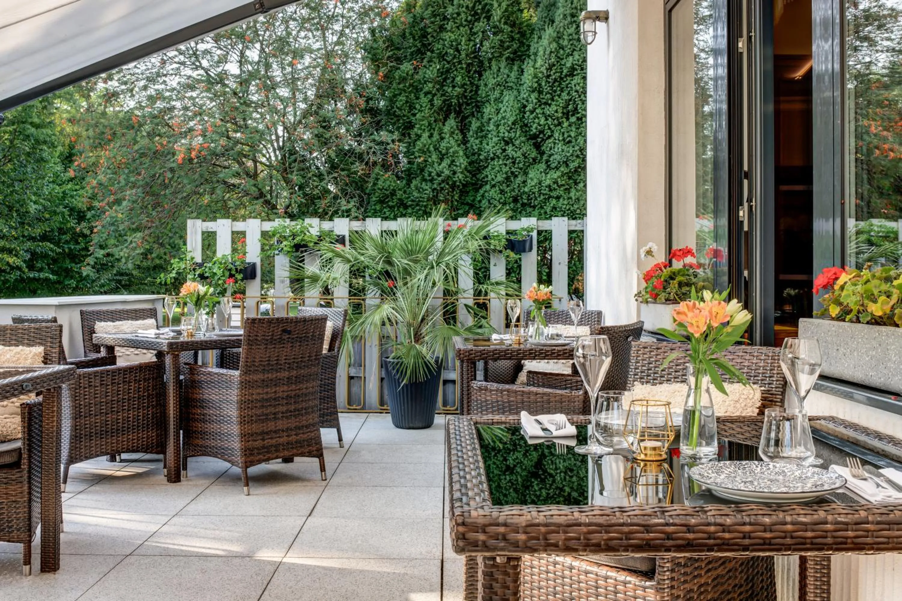 Restaurant/places to eat in Hotel Golfi