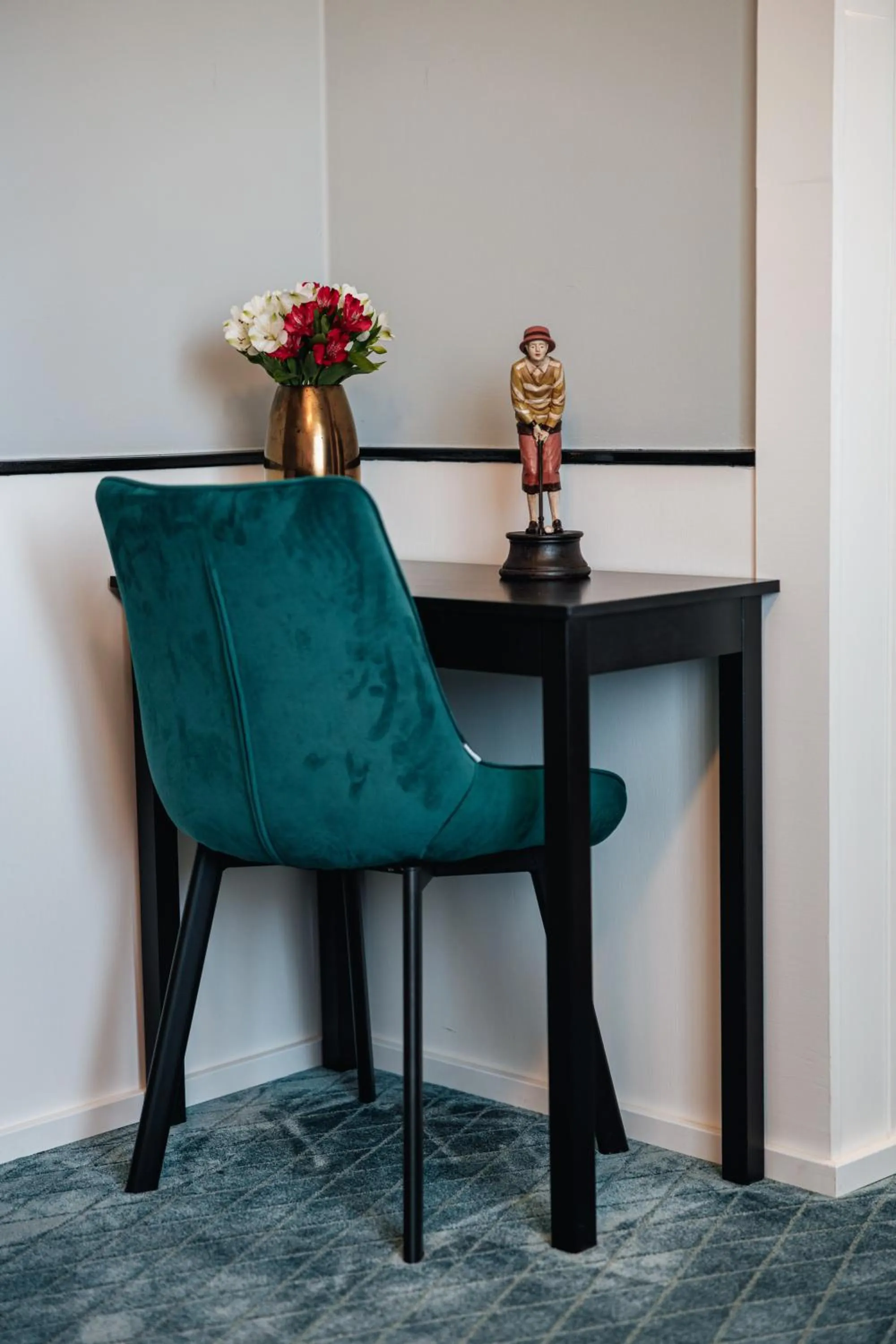 Seating area in Hotel Golfi