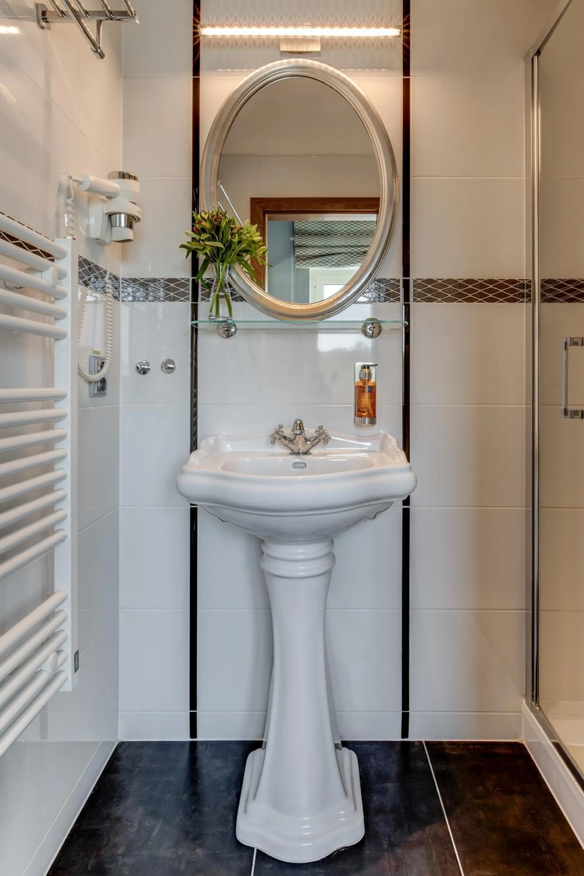 Bathroom in Hotel Golfi