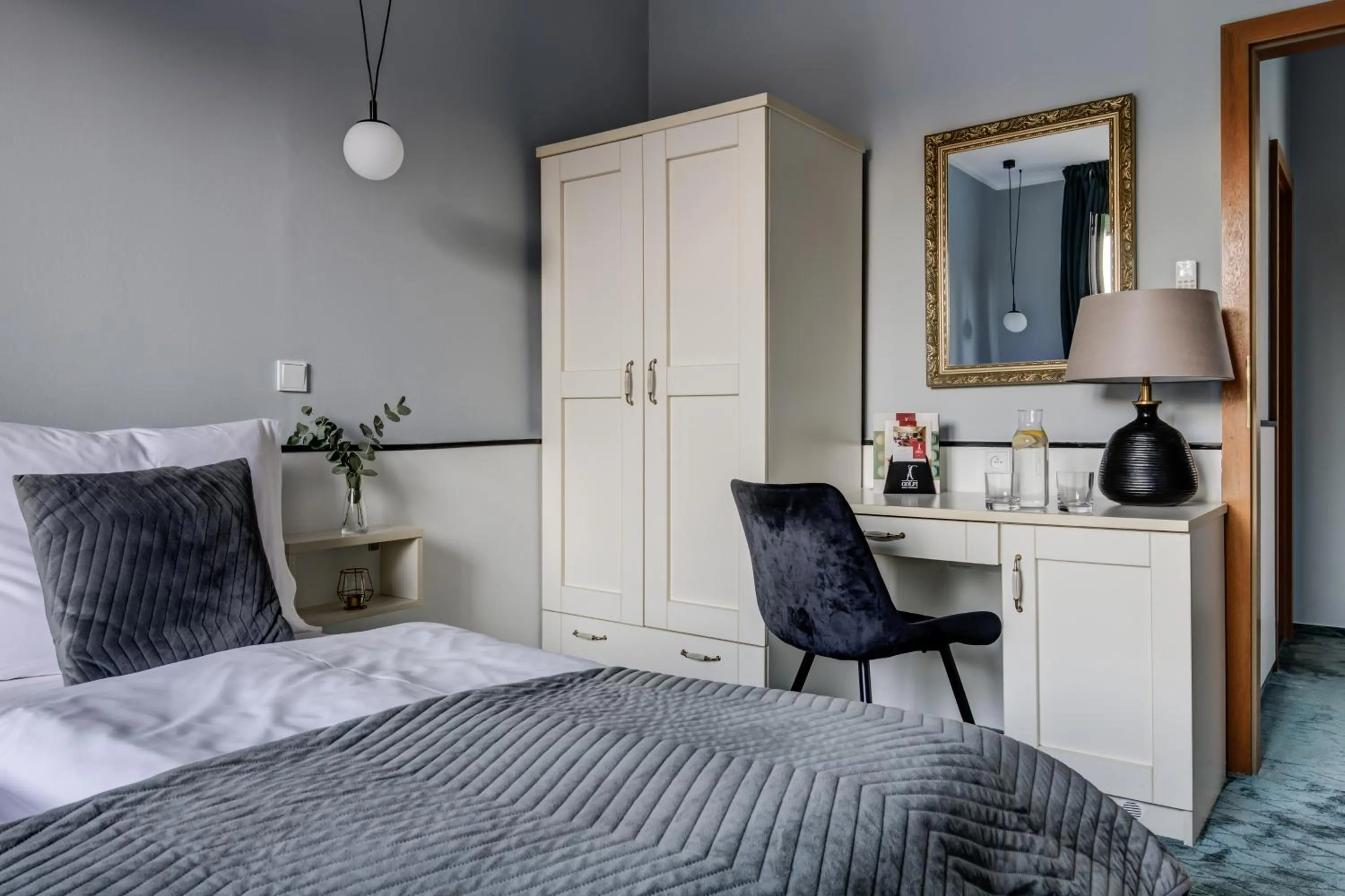 Other, Bed in Hotel Golfi