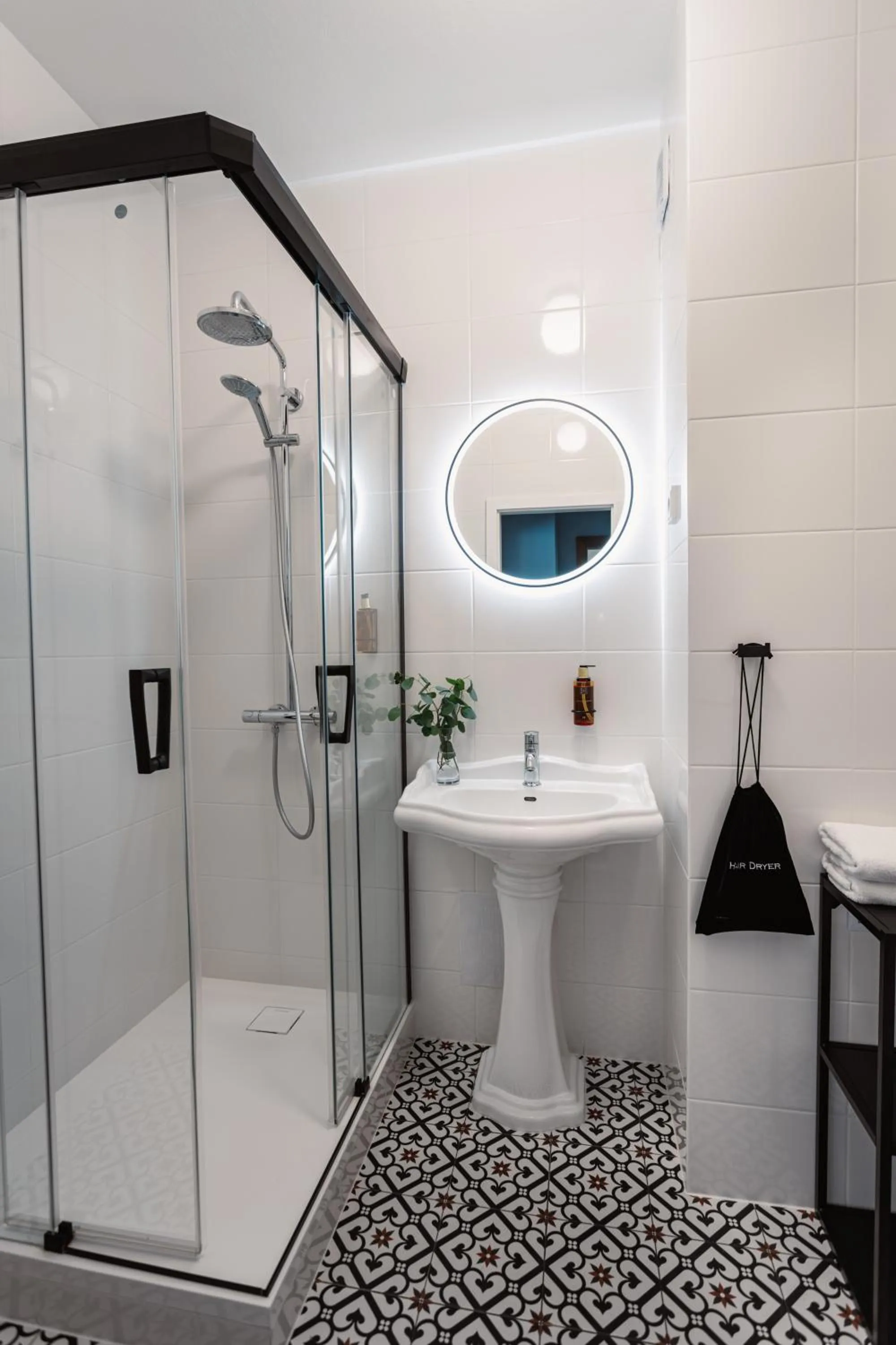 Bathroom in Hotel Golfi