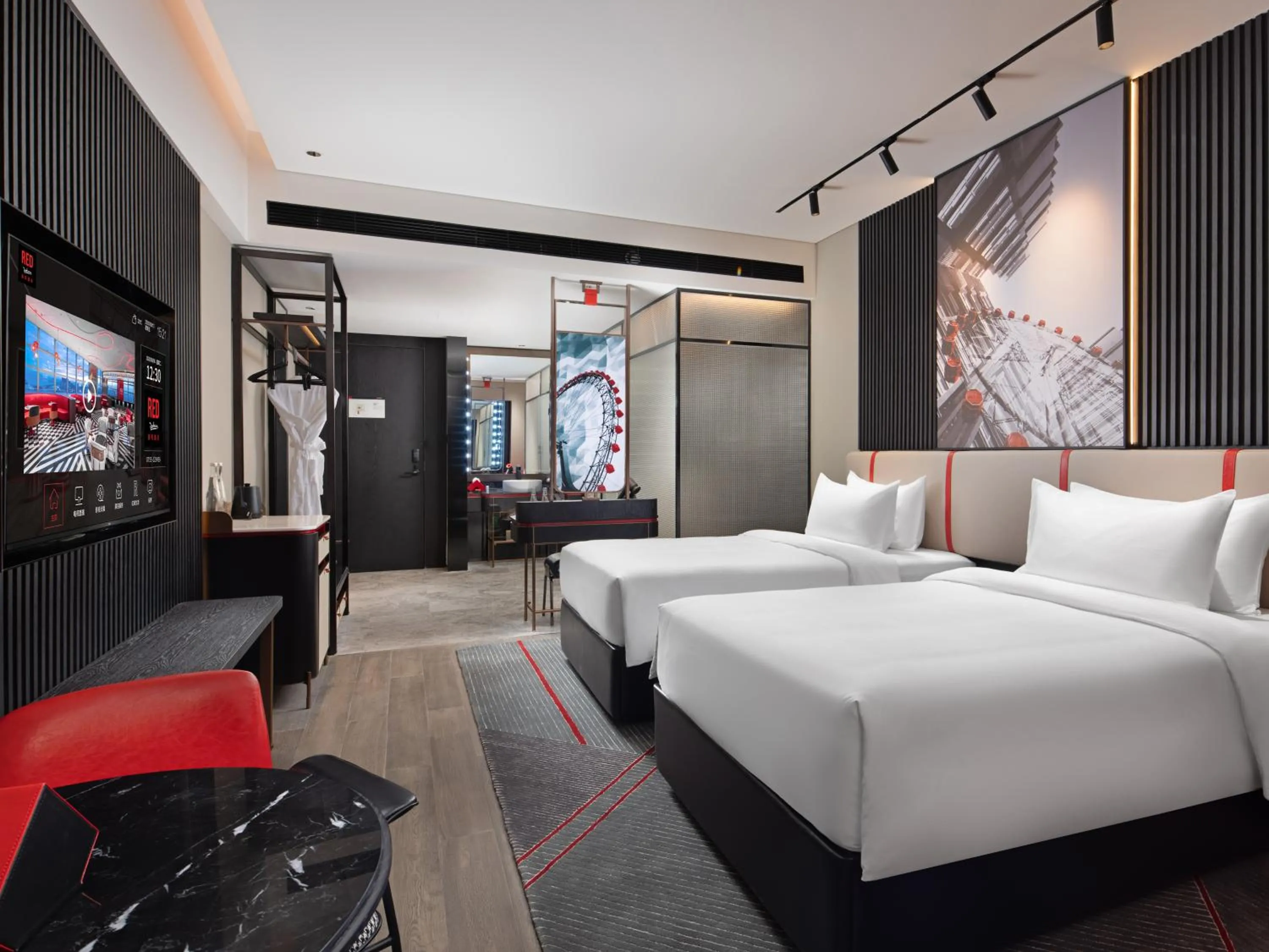 Bed in Radisson RED Hotel Zhuhai Gongbei Port