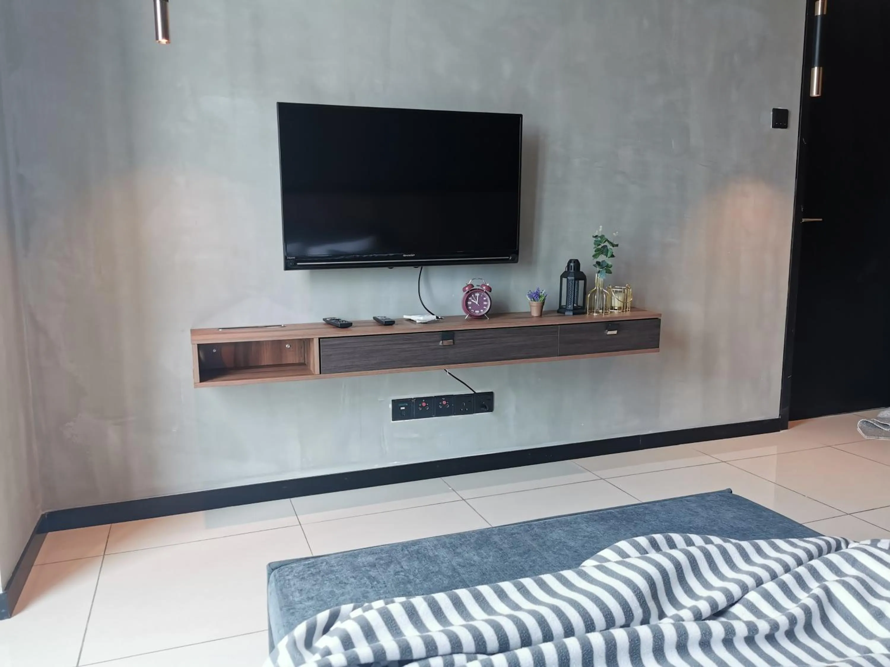 TV and multimedia, Bed in OPUS RESIDENCE KL I HomeBrickz