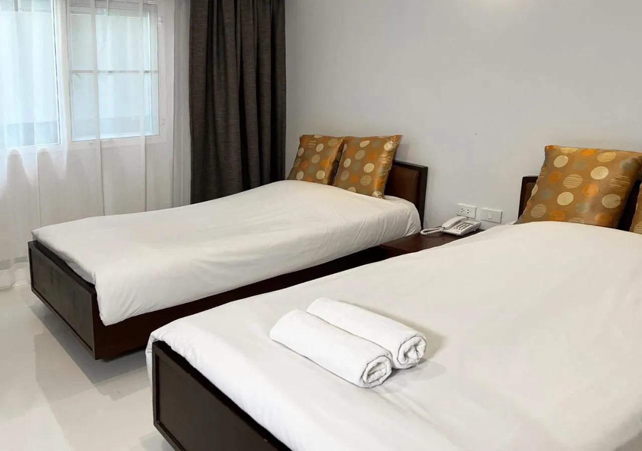 Bed in Niagara Hotel