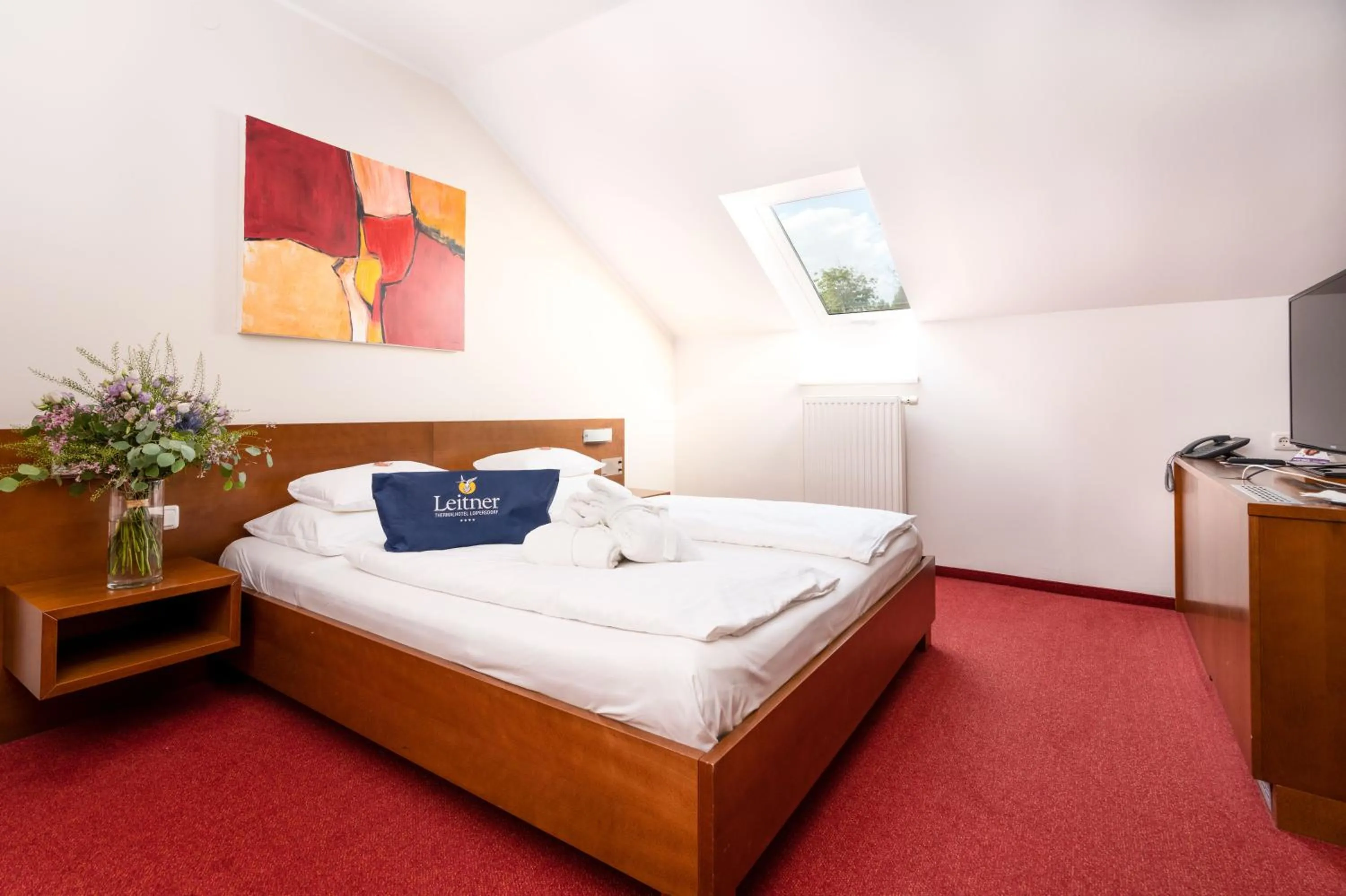 Photo of the whole room, Bed in Thermalhotel Leitner