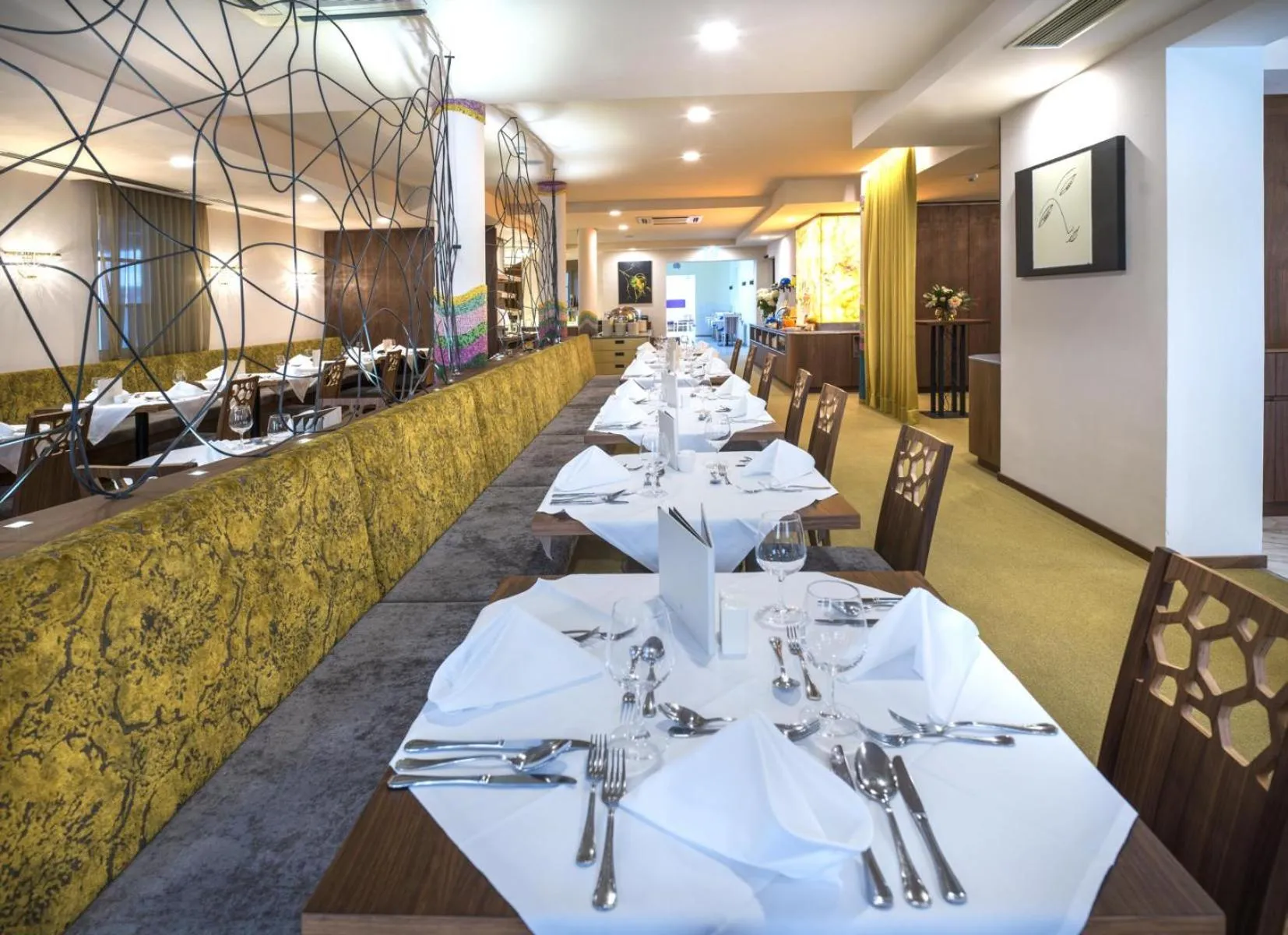 Restaurant/places to eat in Thermalhotel Leitner