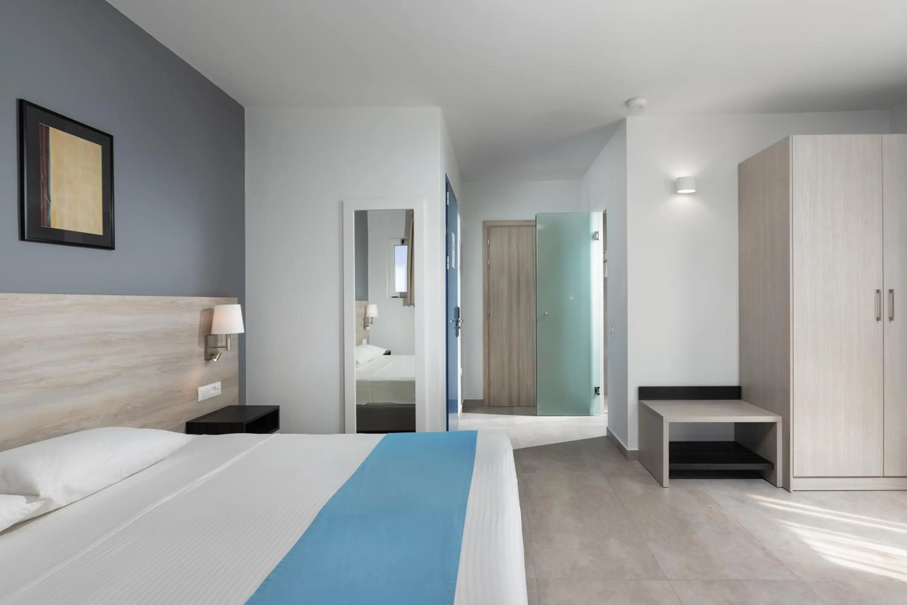 Bedroom, Bed in Aeolian Village Beach Resort