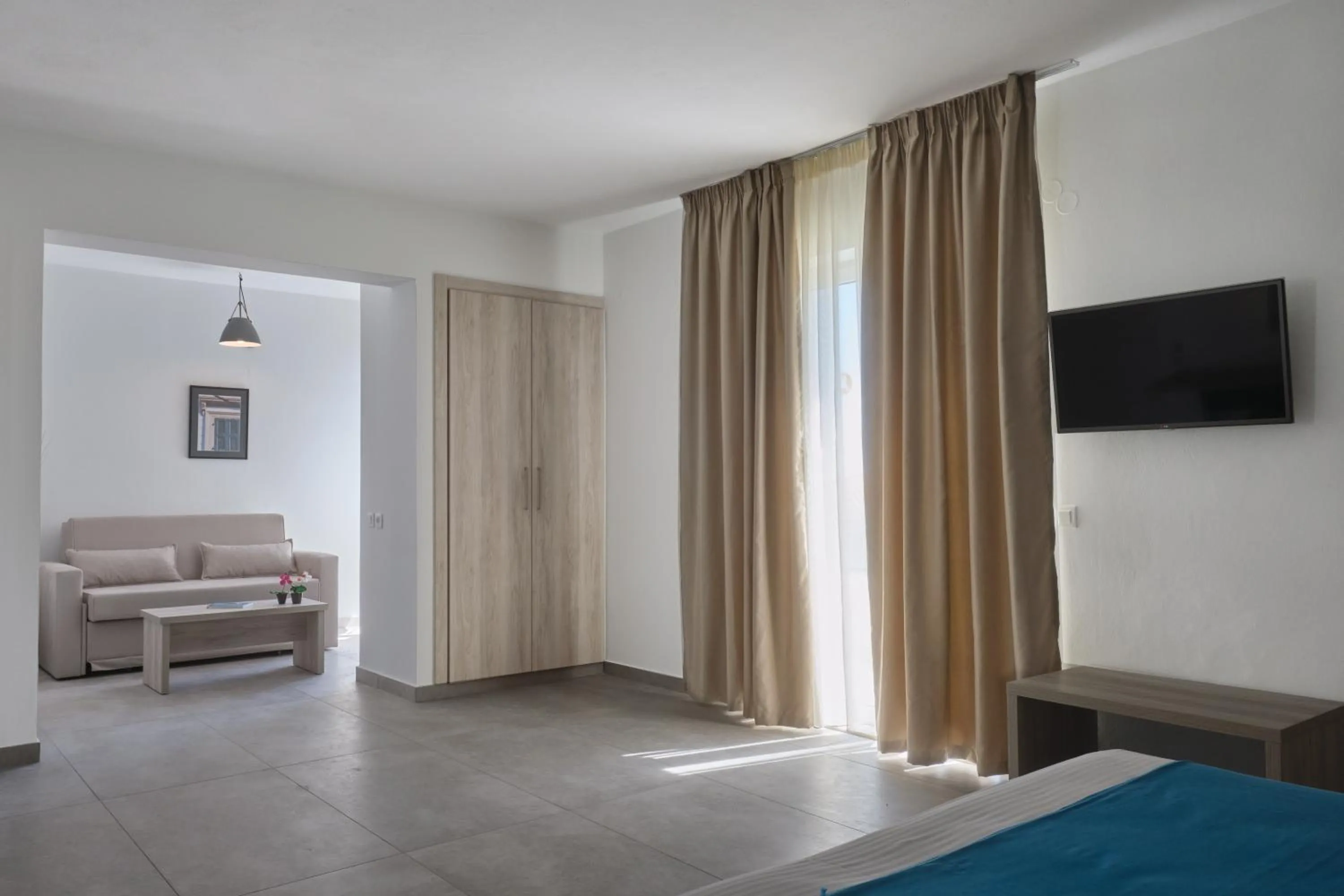 Bedroom, Bed in Aeolian Village Beach Resort