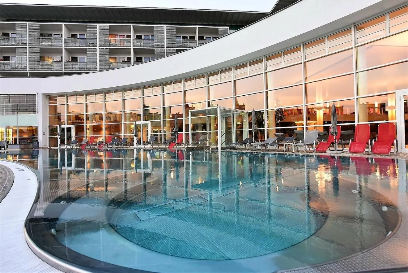 Hot Spring Bath in Reduce Hotel Vital