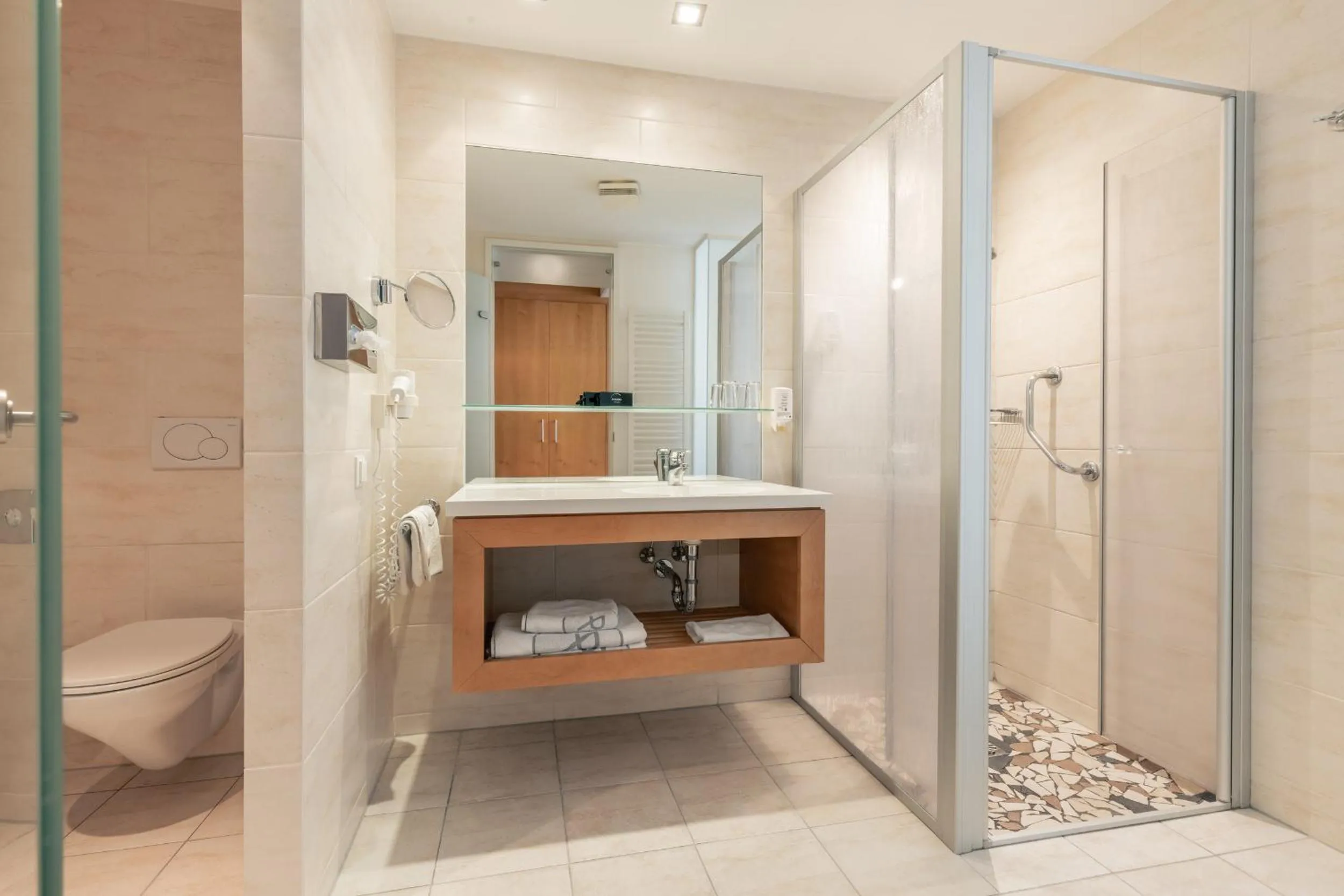 Bathroom in Reduce Hotel Vital