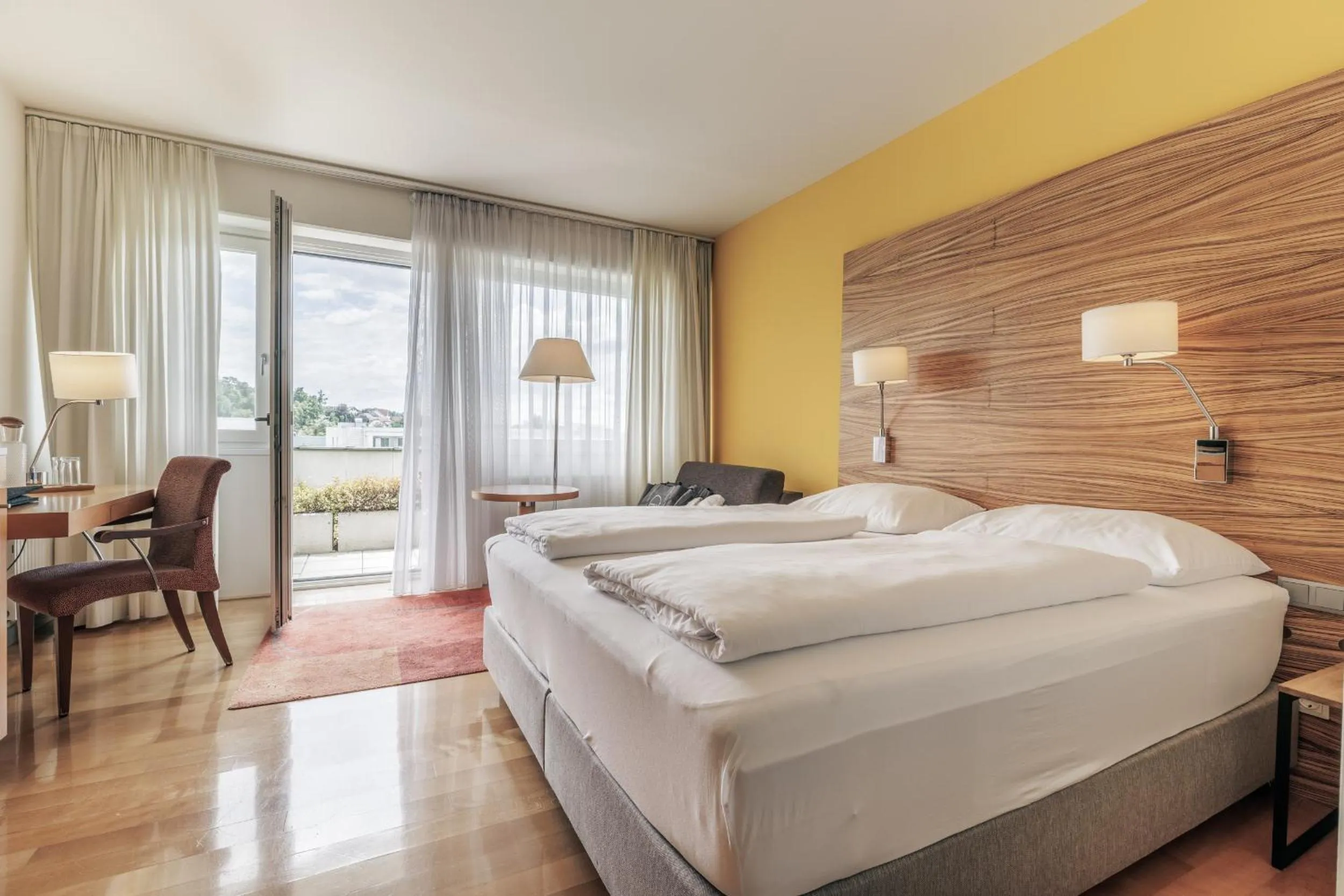 Photo of the whole room, Bed in Reduce Hotel Vital