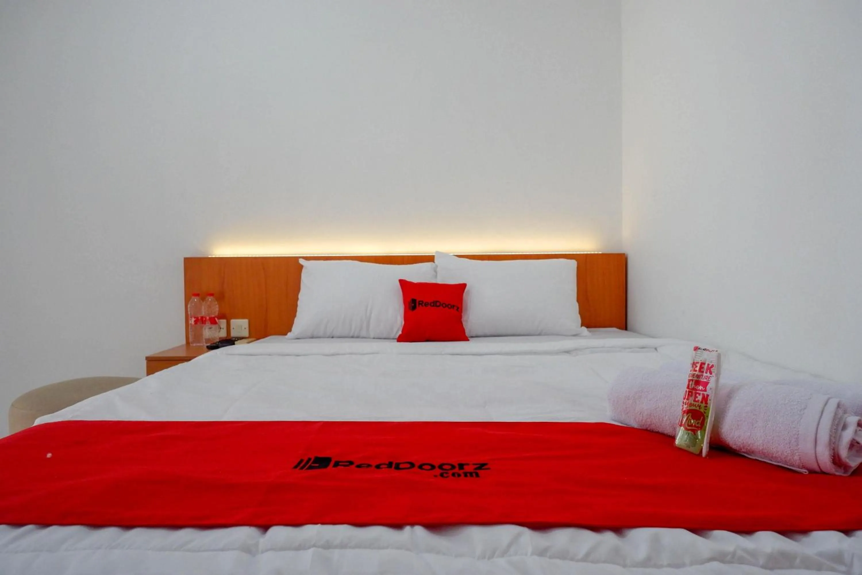 Bedroom, Bed in RedDoorz near GOR UNY