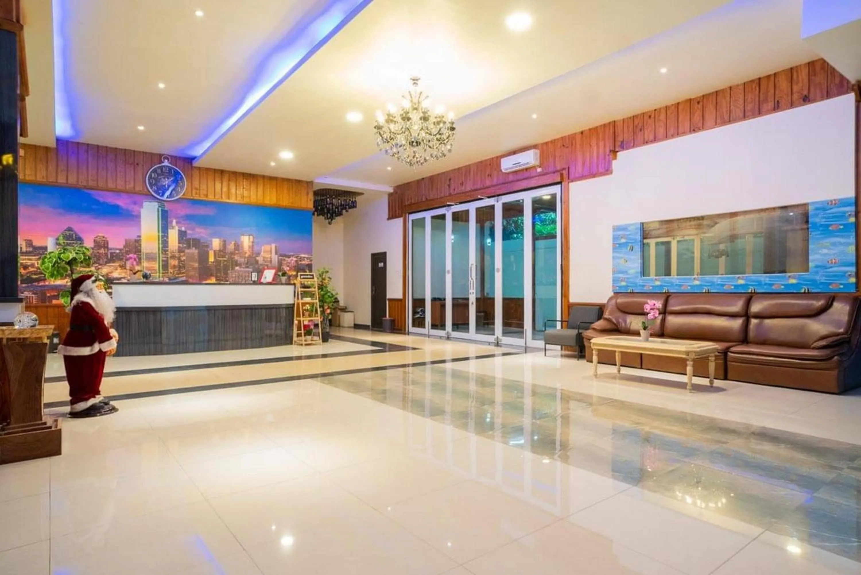 Lobby or reception in RedDoorz Plus @ Pondok Labu
