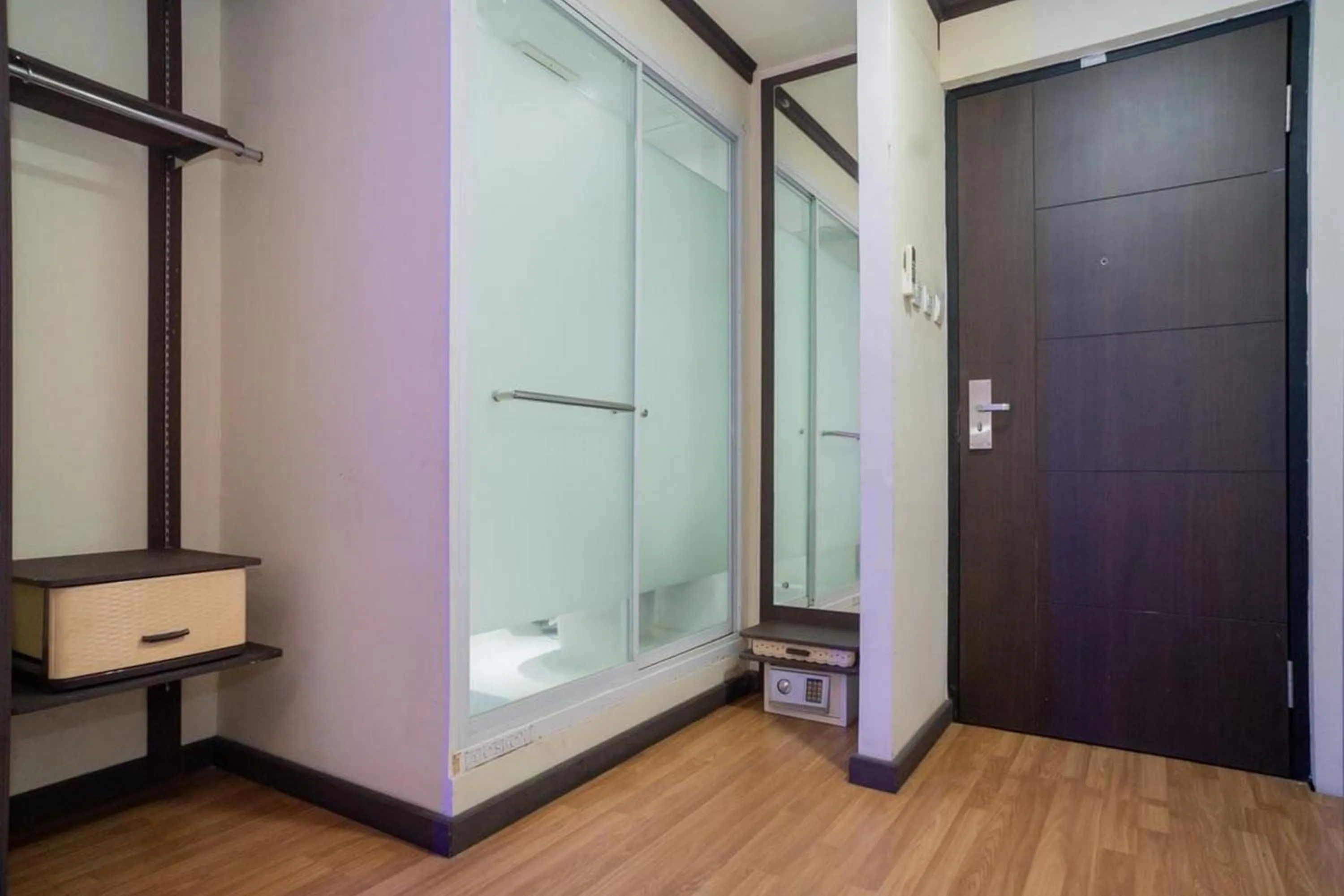 Bathroom in RedDoorz Plus @ Pondok Labu