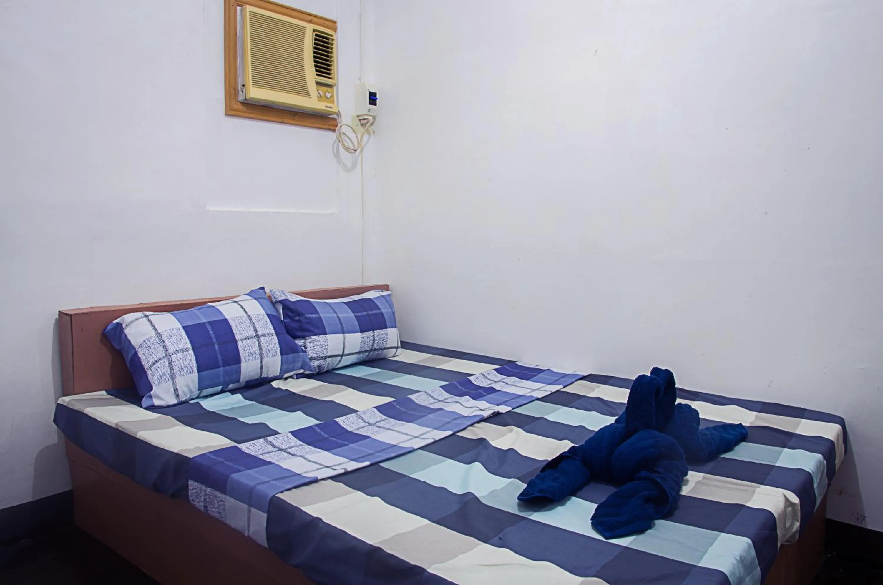 Bed in Providence Travellers Inn & Spa