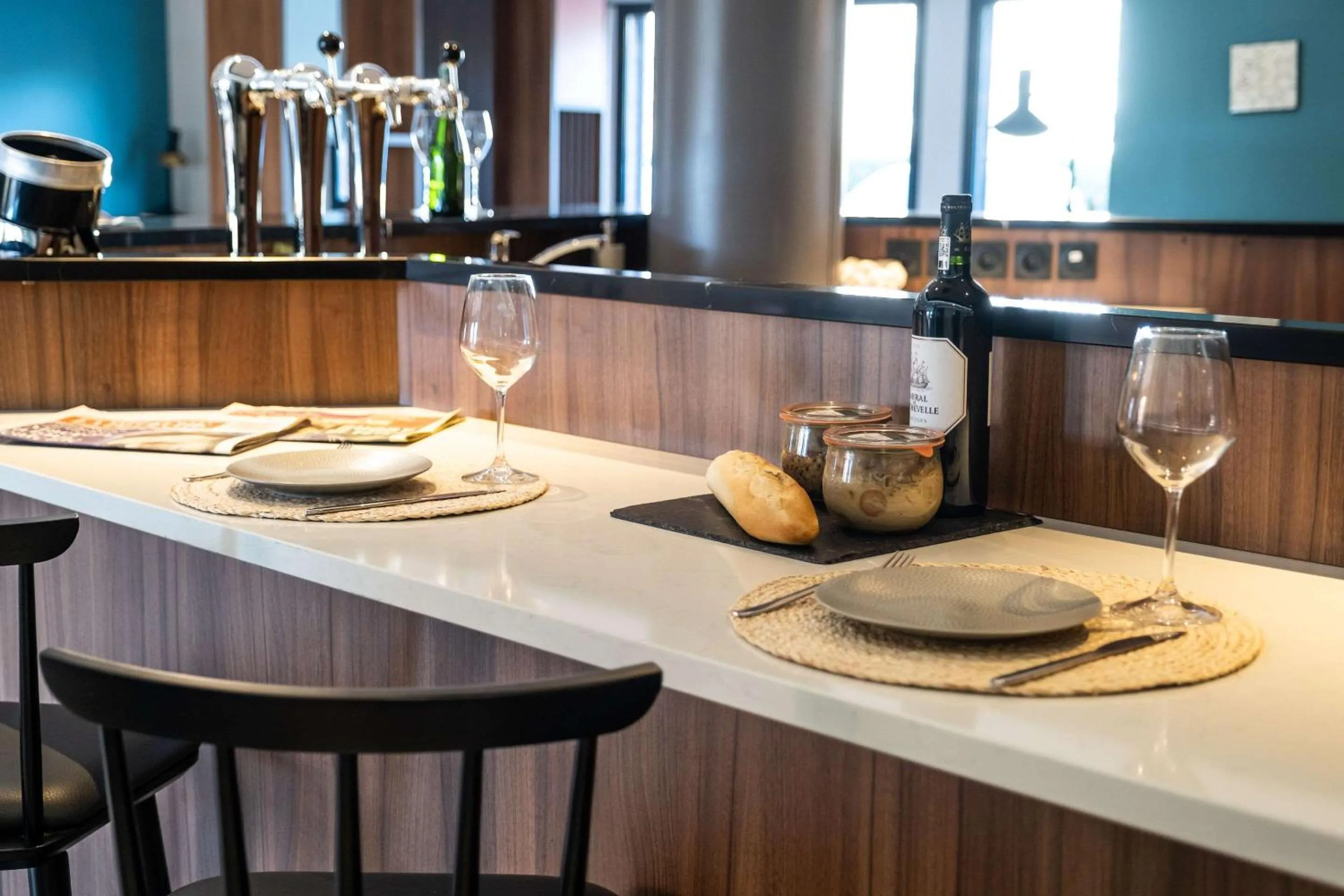 Restaurant/places to eat in Clarion Aparthotel Toulouse Blagnac Airport