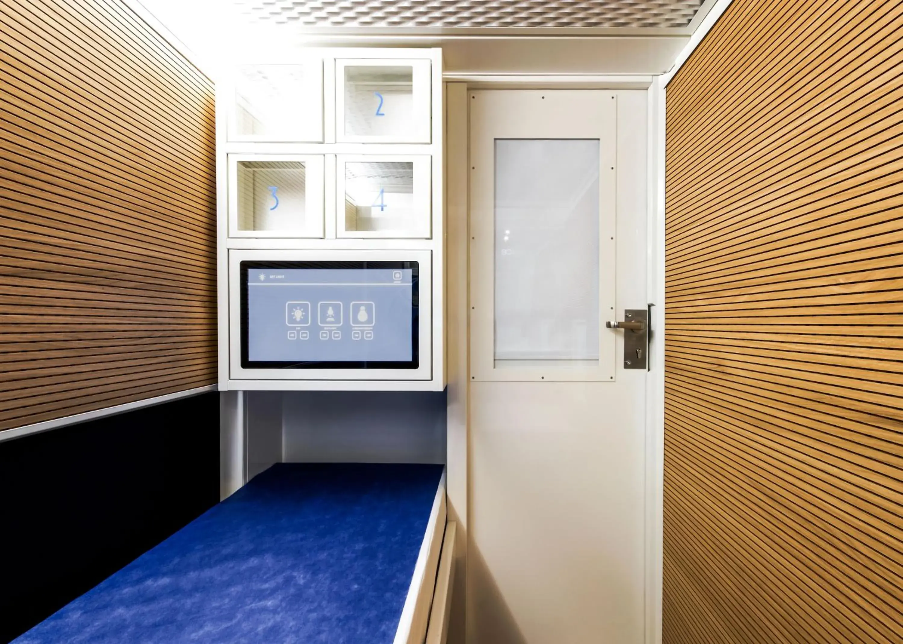 Standard Single Room with Shared Bathroom in Resting Pods - Zzzleepandgo Wien Airport Standard Single Room with Shared Bathroom in Resting Pods - Zzzleepandgo Wien Airport