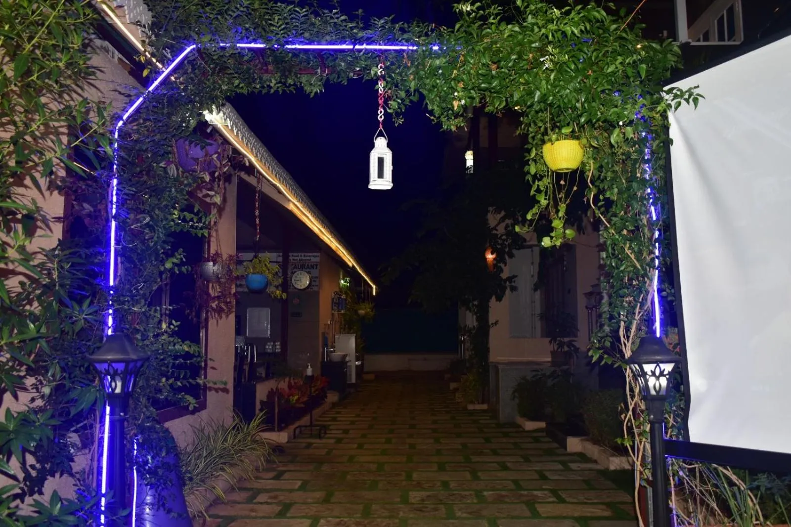 Property building in Coastal Bay Inn by Green Apple Stays