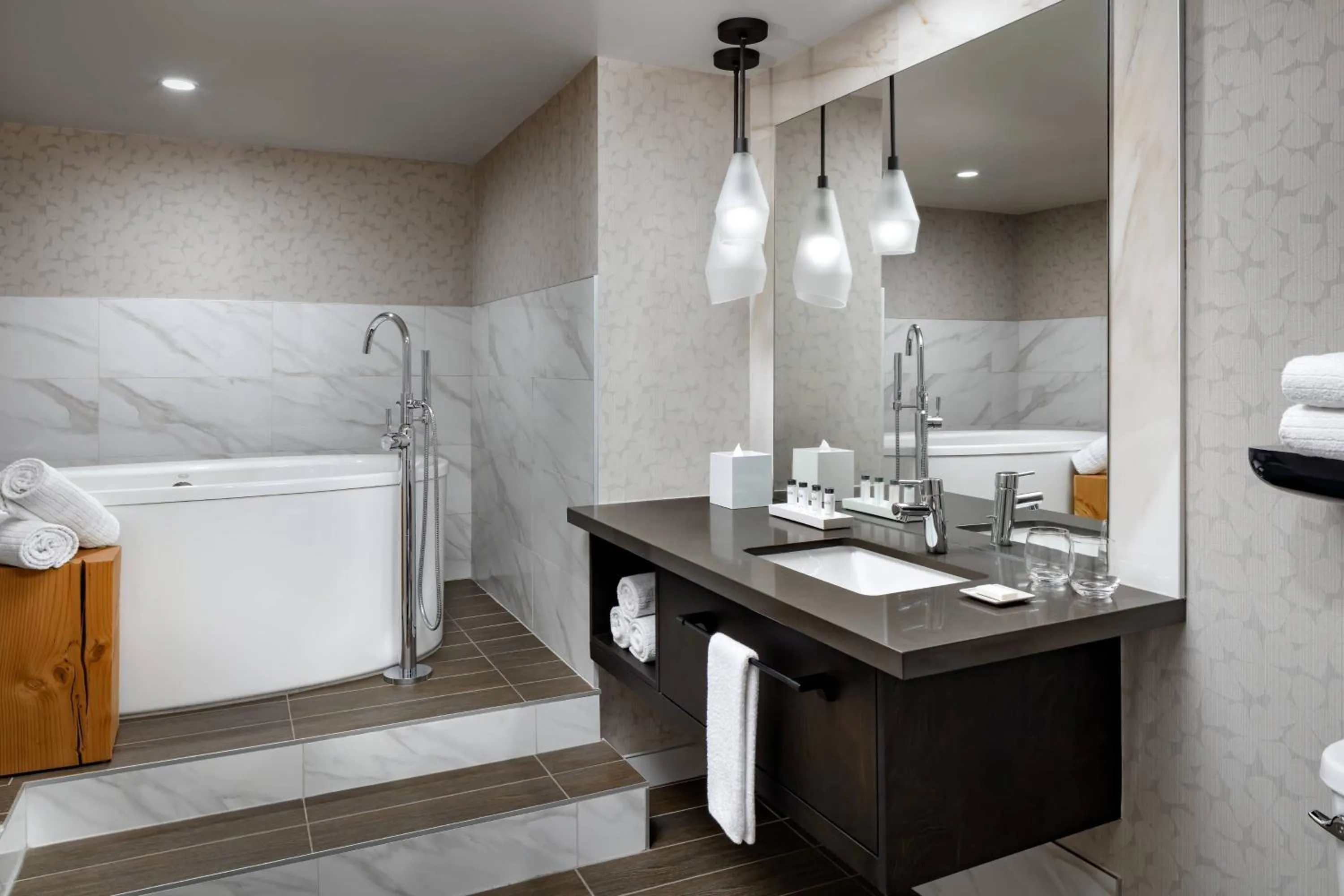 Bathroom in Kananaskis Mountain Lodge, Autograph Collection