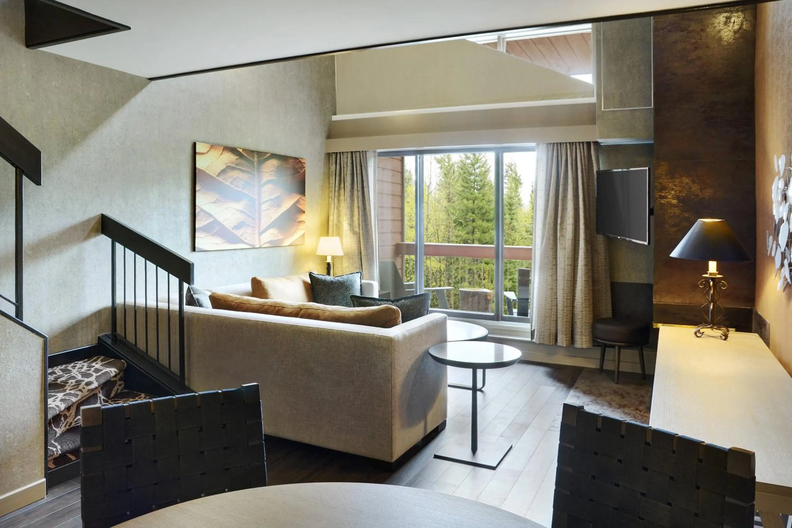 Living room in Kananaskis Mountain Lodge, Autograph Collection