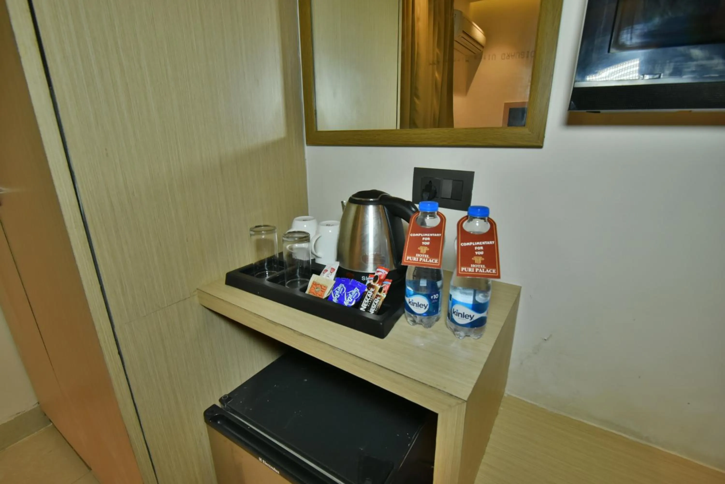 Coffee/tea facilities in Hotel Puri Palace