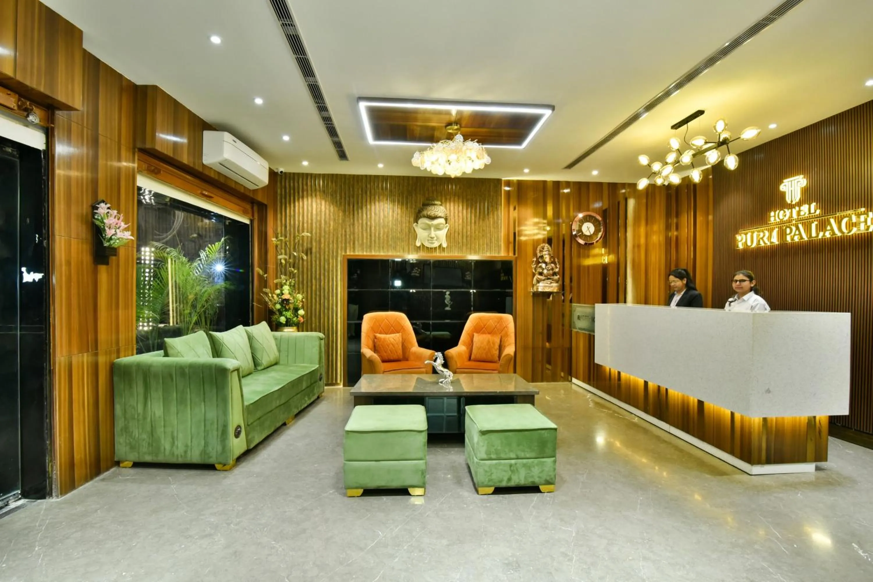 Lobby or reception in Hotel Puri Palace