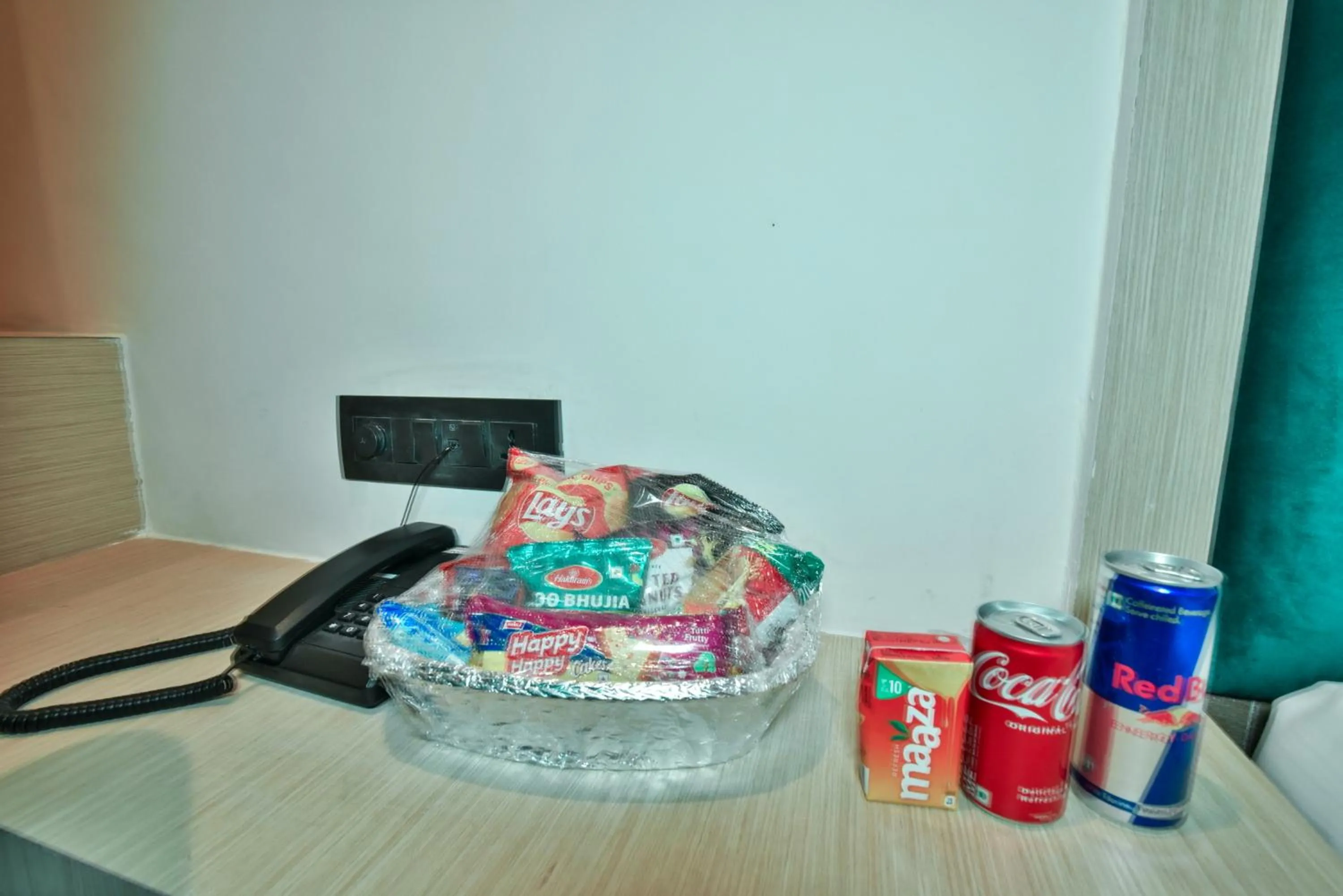 Coffee/tea facilities in Hotel Puri Palace