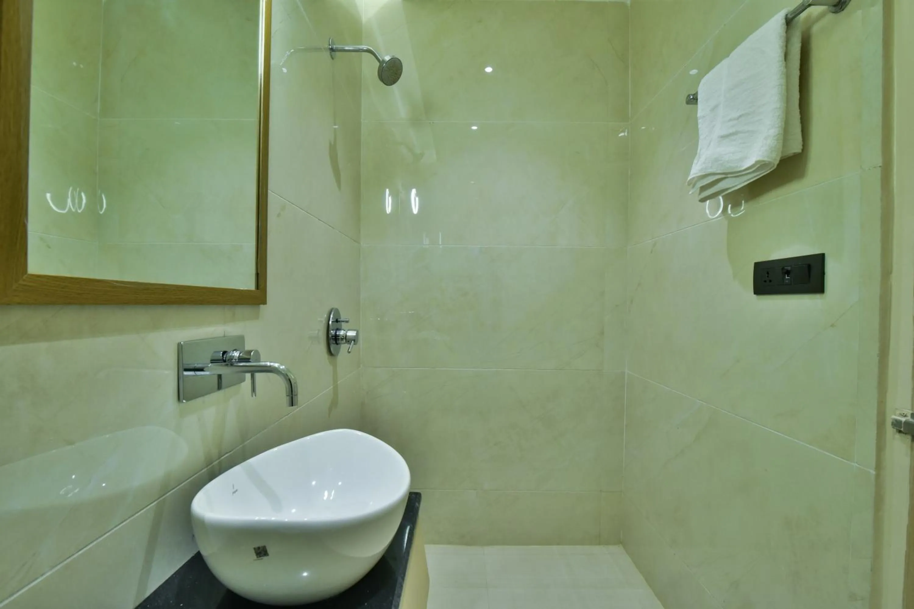 Toilet in Hotel Puri Palace