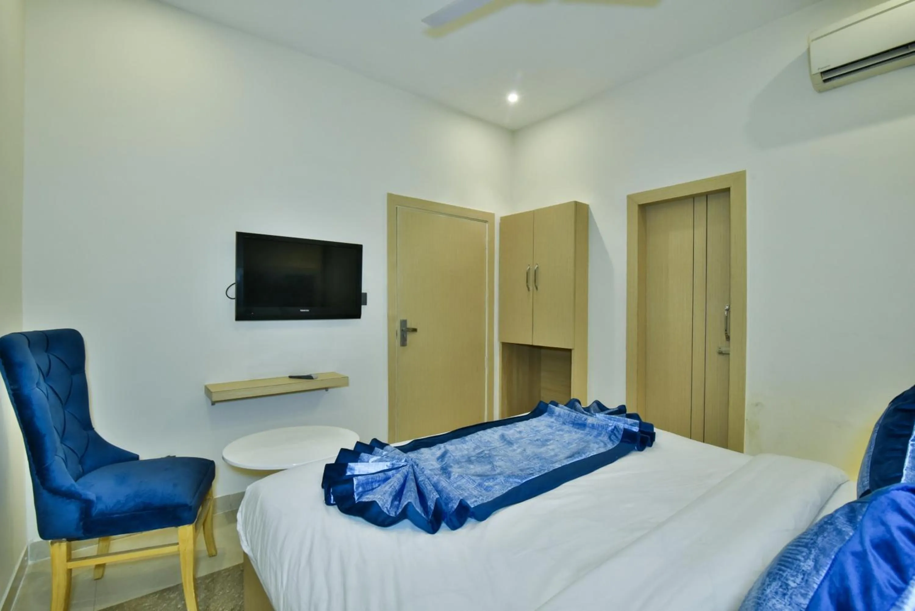 Bedroom, Bed in Hotel Puri Palace