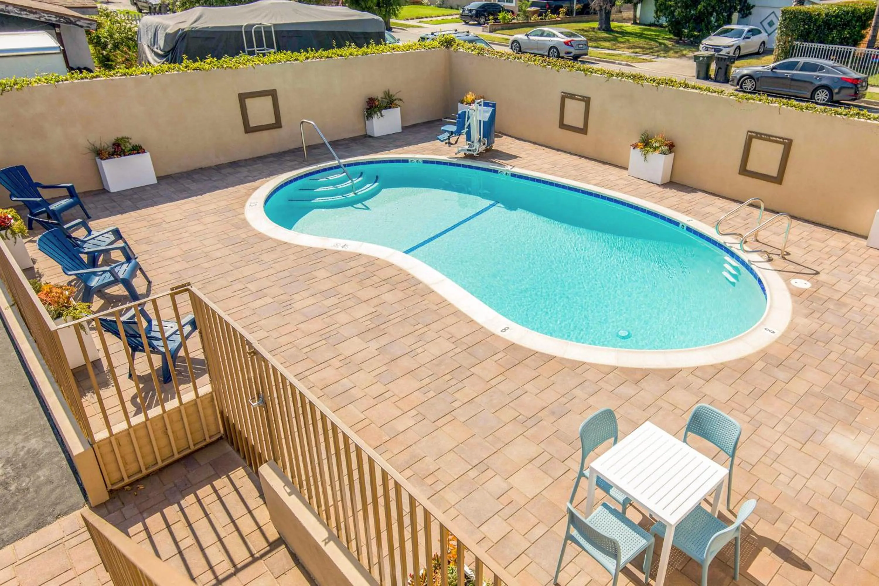 Pool view in Hotel 414 Anaheim
