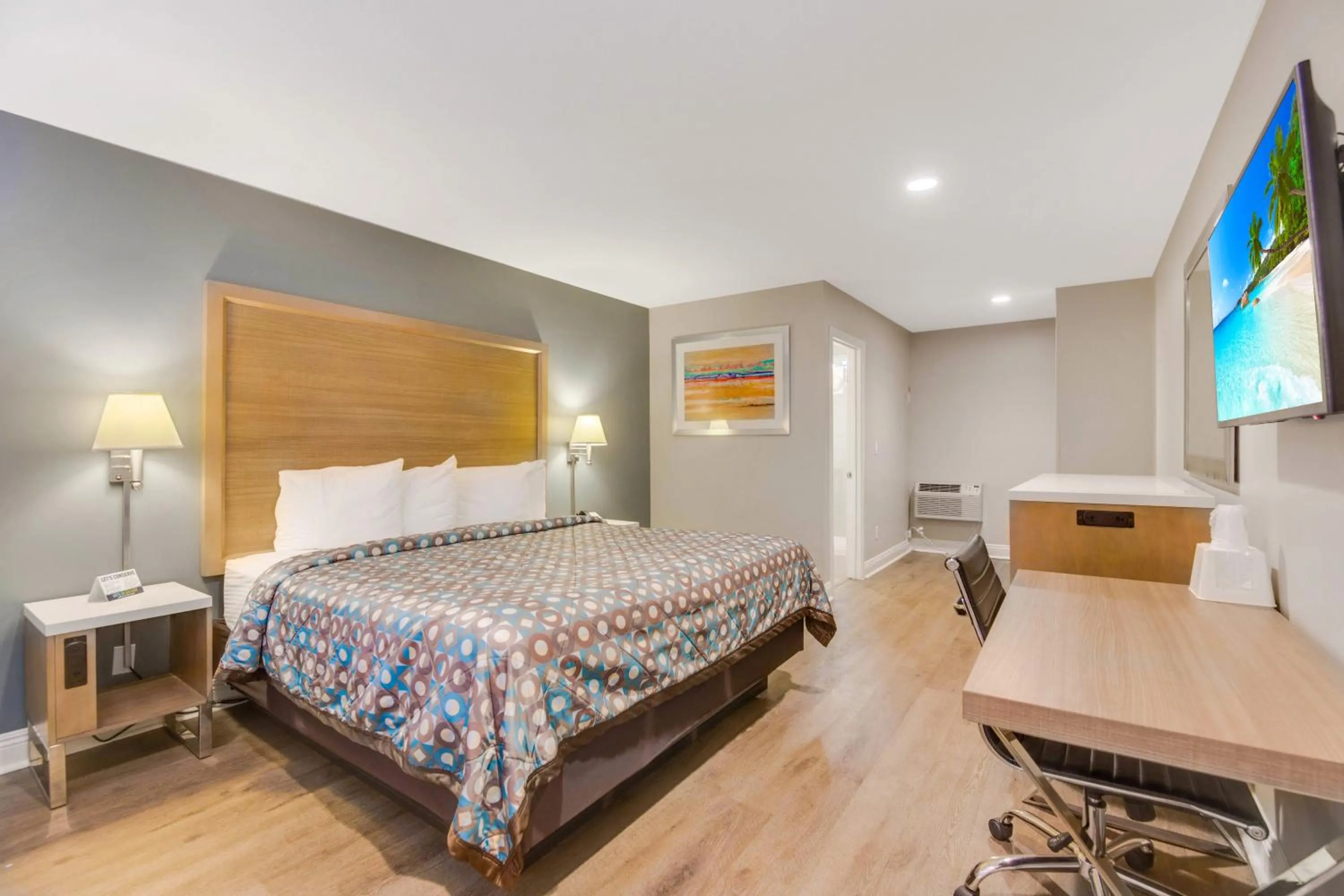 Bedroom, Bed in Hotel 414 Anaheim